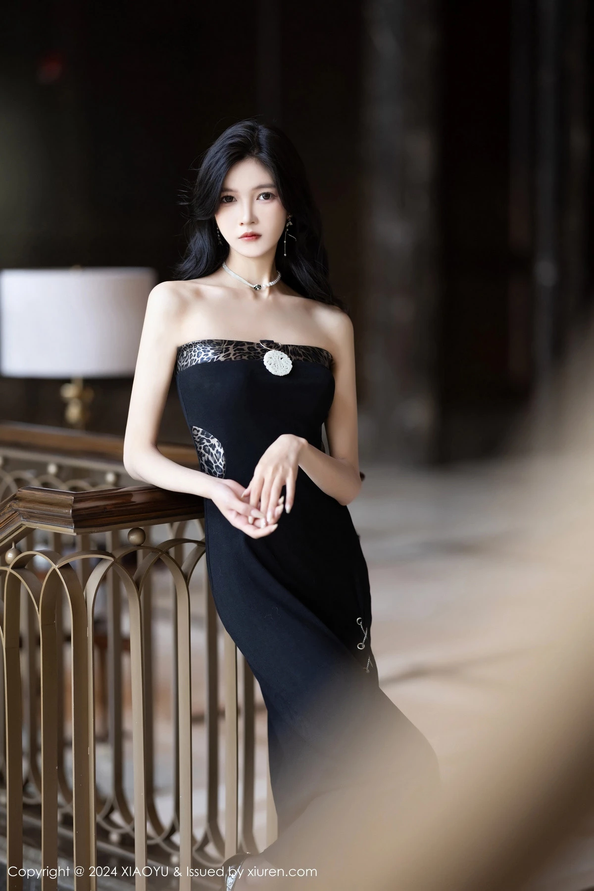 秀人集.com_[XiaoYu画语界]Vol.1201_模特程程程白色吊带长裙+性感黑色服饰秀曼妙身姿迷人诱惑写真81P