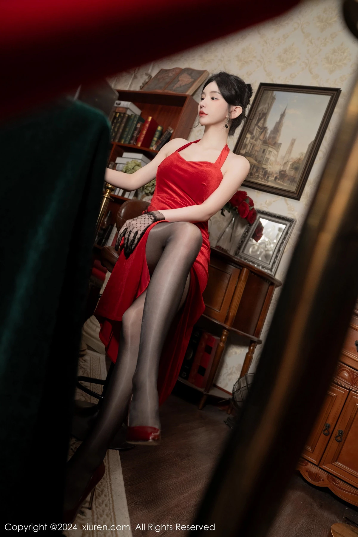 秀人集.com_[XiuRen秀人网]No.8097_女神周于希Sally荷官角色扮演红色露肩服饰配无内黑丝诱惑写真106P