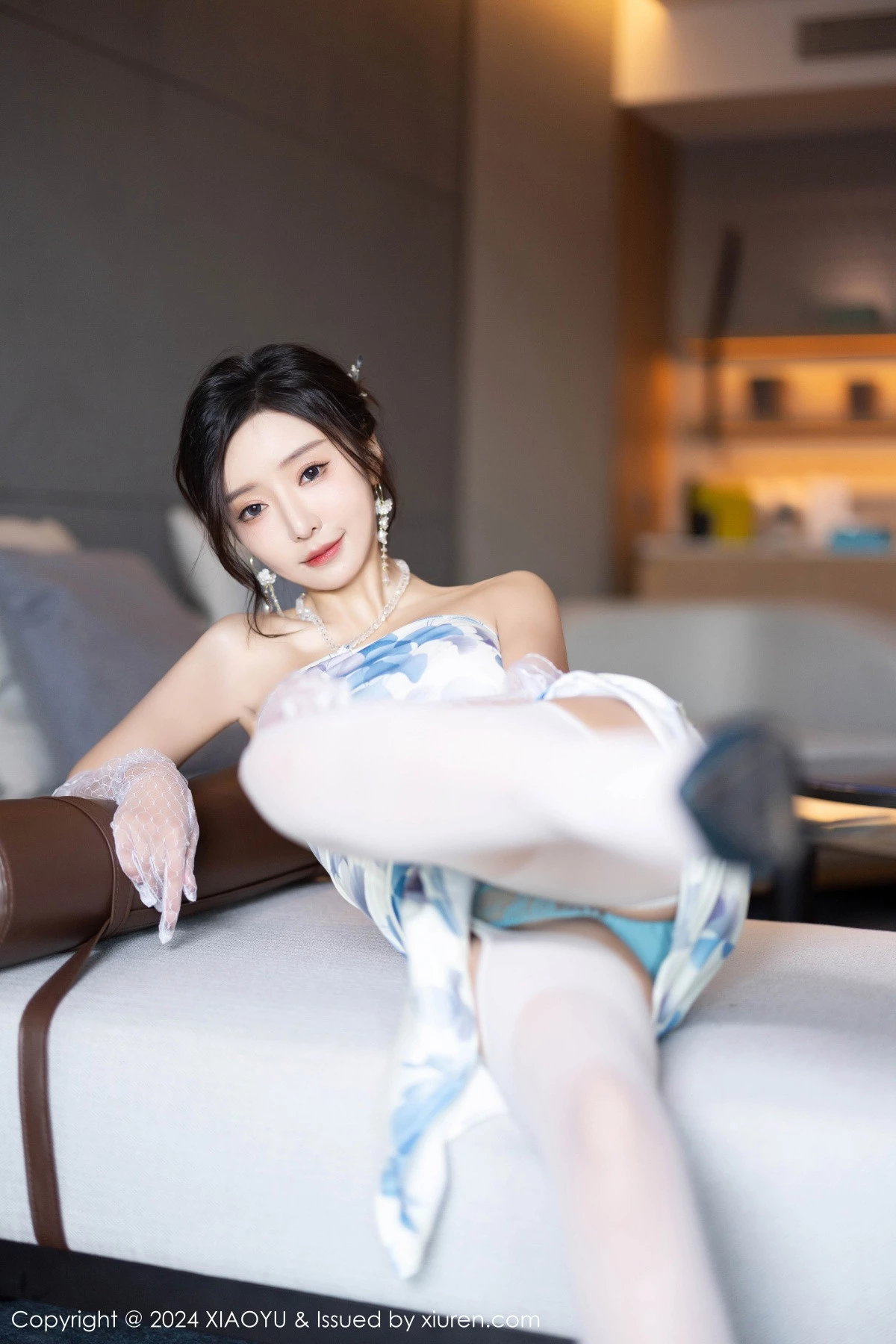 秀人集.com_[XiaoYu画语界]Vol.1191_女神王馨瑶yanni性感图案连衣裙露黄蓝内衣秀曼妙身姿诱惑写真81P