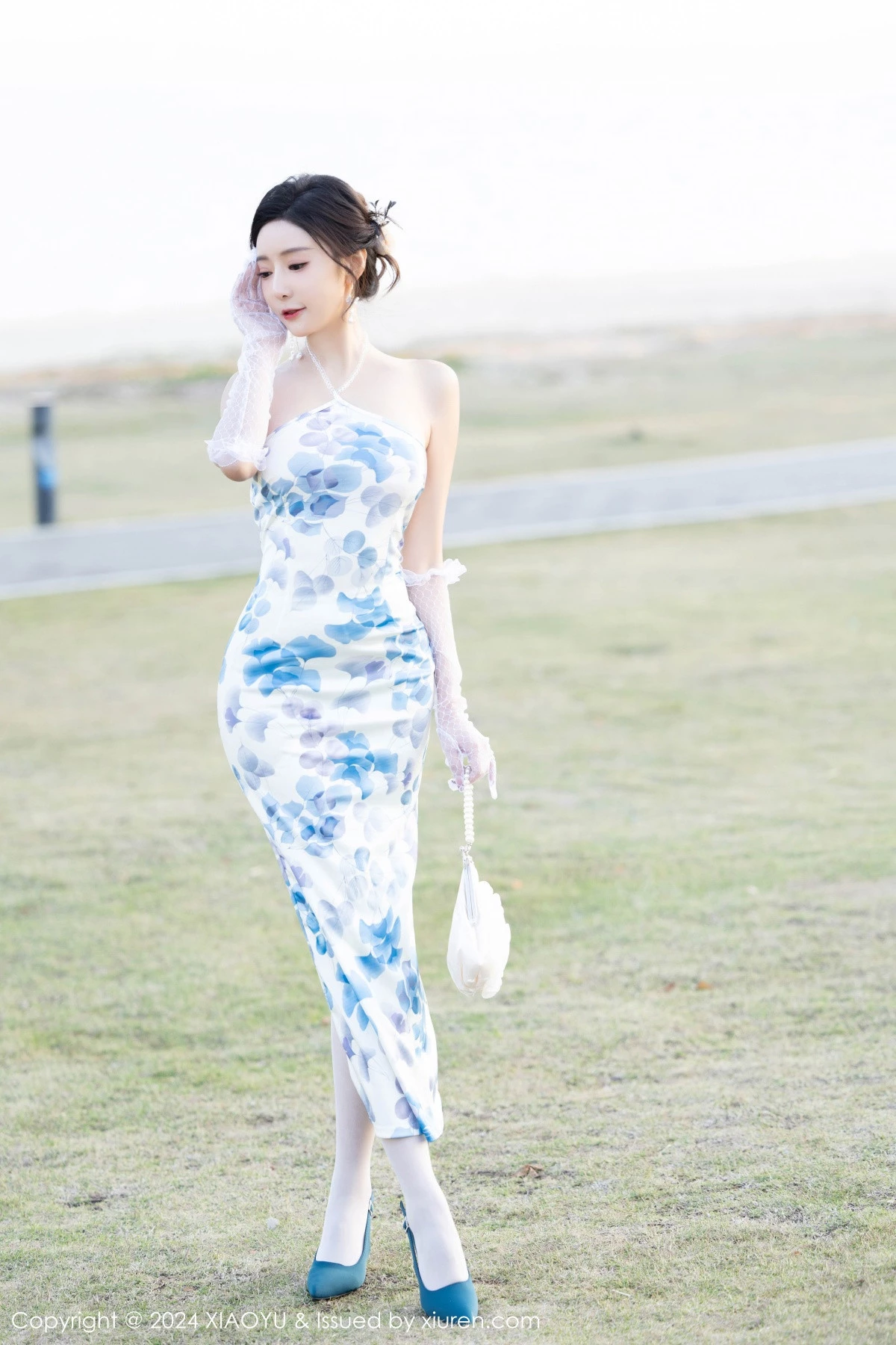 秀人集.com_[XiaoYu画语界]Vol.1191_女神王馨瑶yanni性感图案连衣裙露黄蓝内衣秀曼妙身姿诱惑写真81P