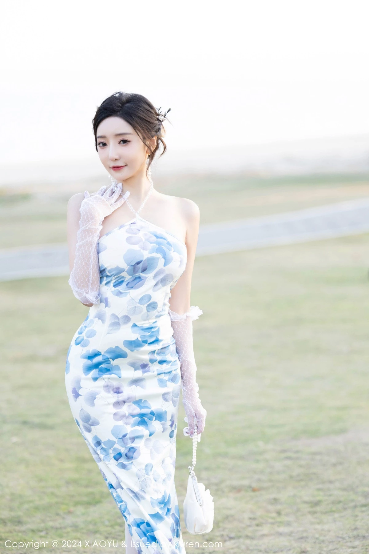 秀人集.com_[XiaoYu画语界]Vol.1191_女神王馨瑶yanni性感图案连衣裙露黄蓝内衣秀曼妙身姿诱惑写真81P