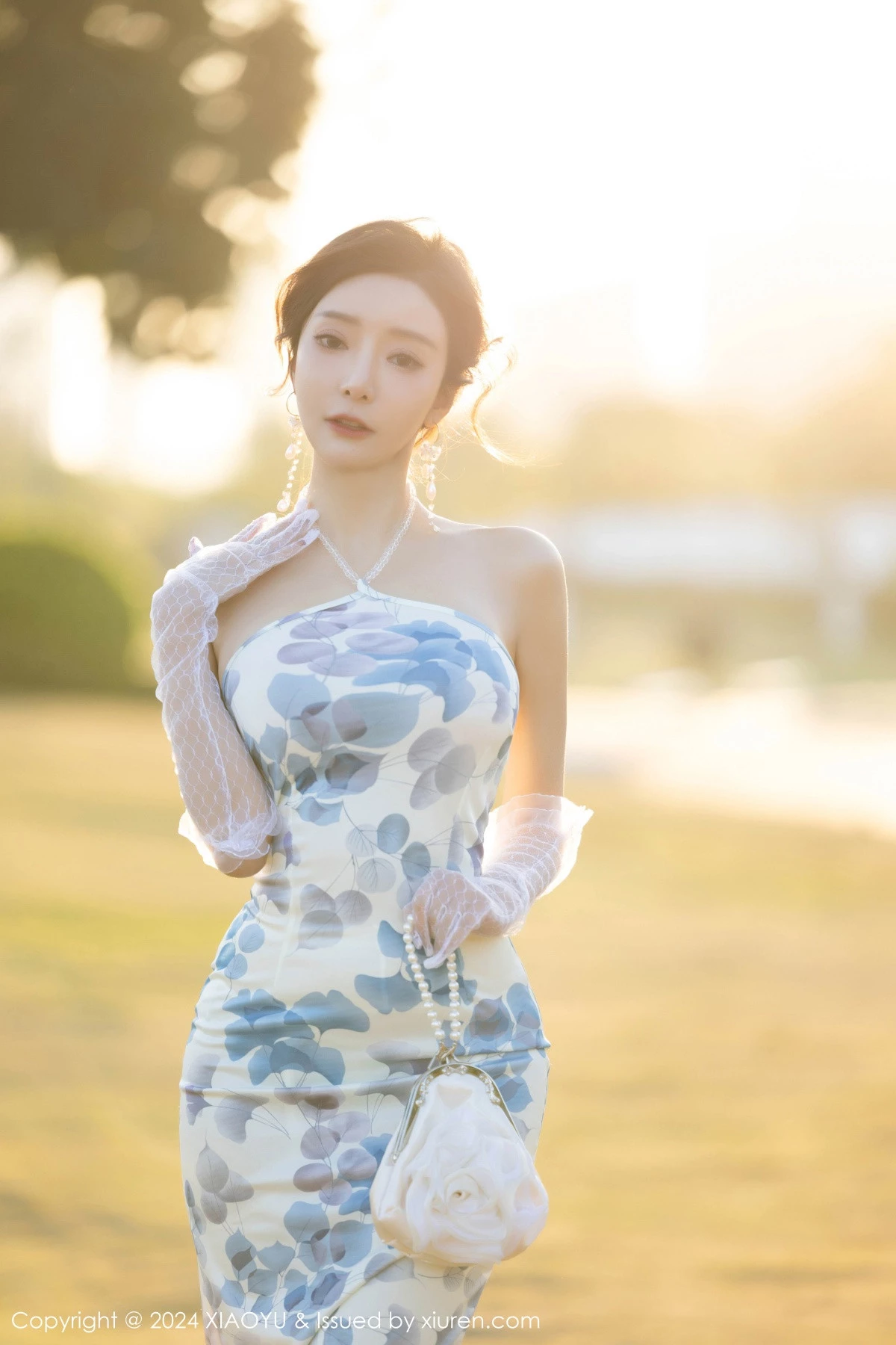 秀人集.com_[XiaoYu画语界]Vol.1191_女神王馨瑶yanni性感图案连衣裙露黄蓝内衣秀曼妙身姿诱惑写真81P