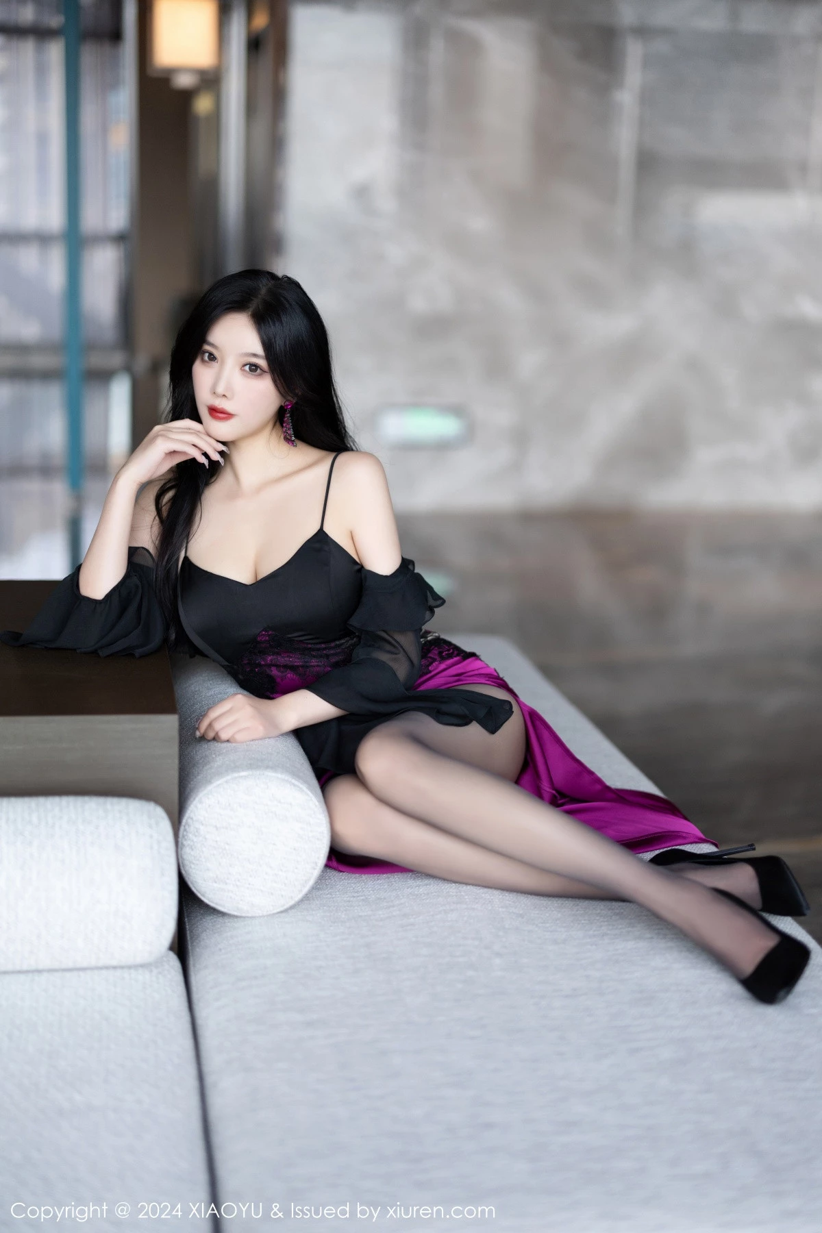 秀人集.com_[XiaoYu画语界]Vol.1192_女神杨晨晨Yome性感吊带裙+黑色情趣服饰秀完美身材诱惑写真85P