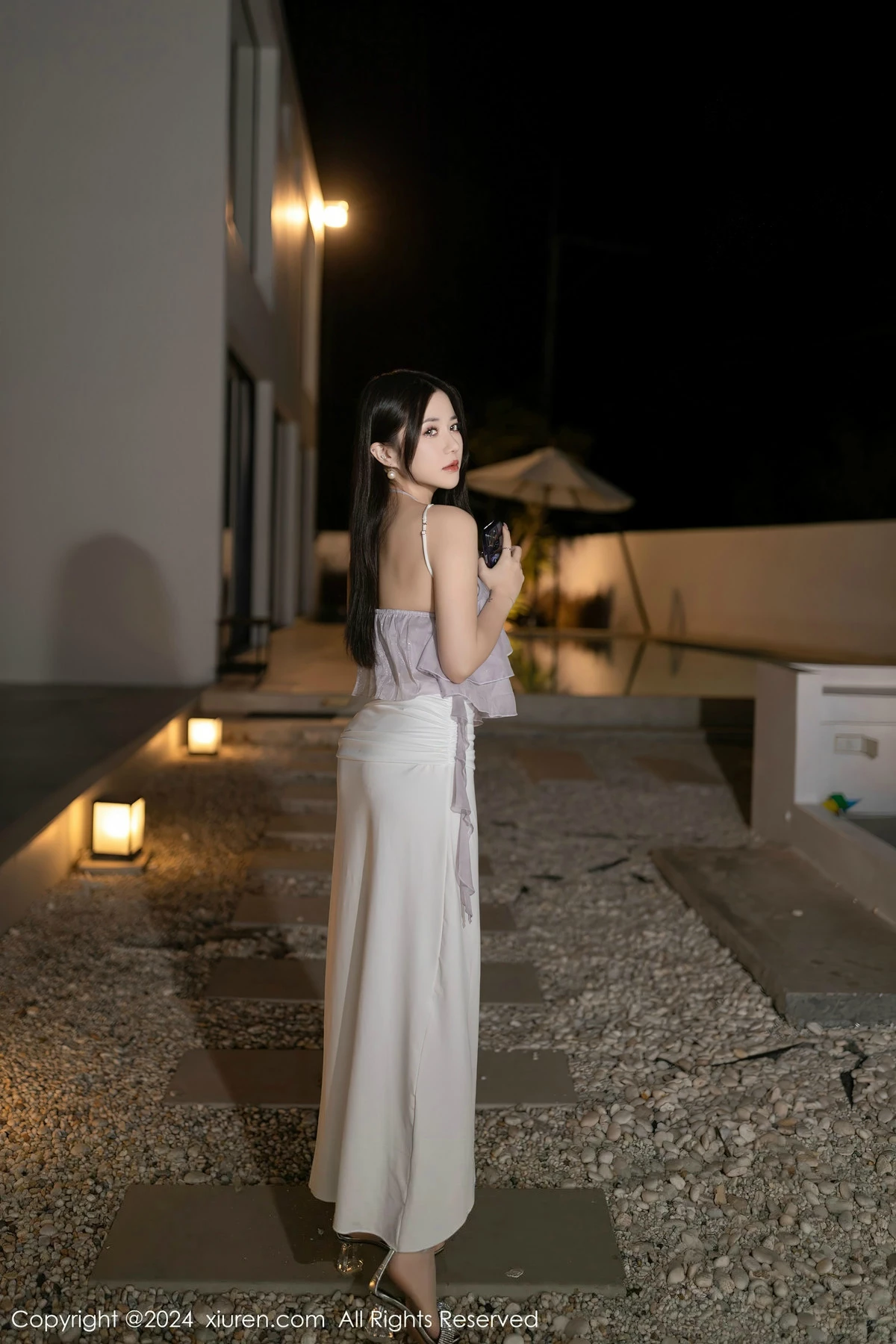 秀人集.com_[XiuRen秀人网]No.8026_模特鱼子酱Fish性感紫灰色上衣露轻透内衣配超薄肉丝诱惑写真80P