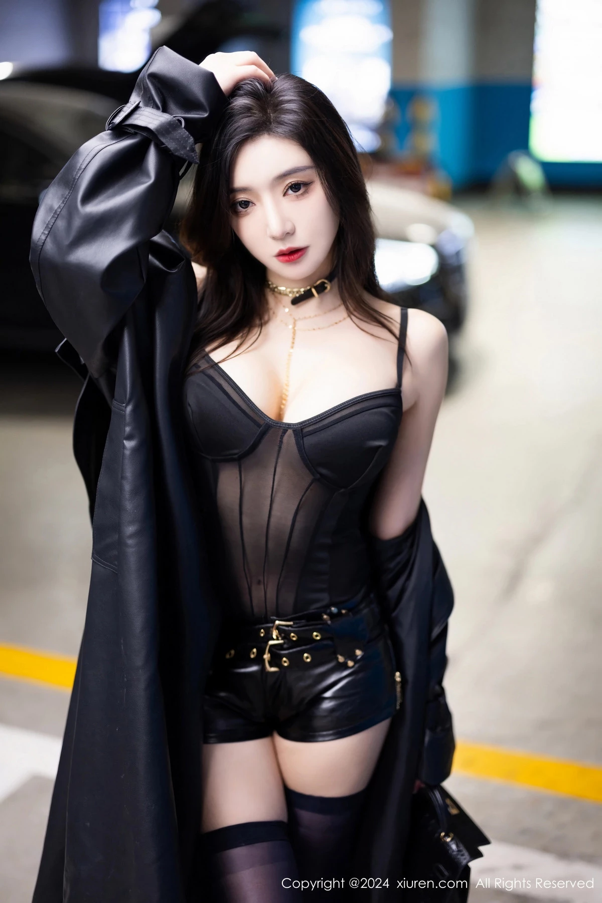 秀人集.com_[XiuRen秀人网]No.8158_女神王馨瑶yanni黑色轻透情趣服饰配黑丝袜秀完美身材诱惑写真84P