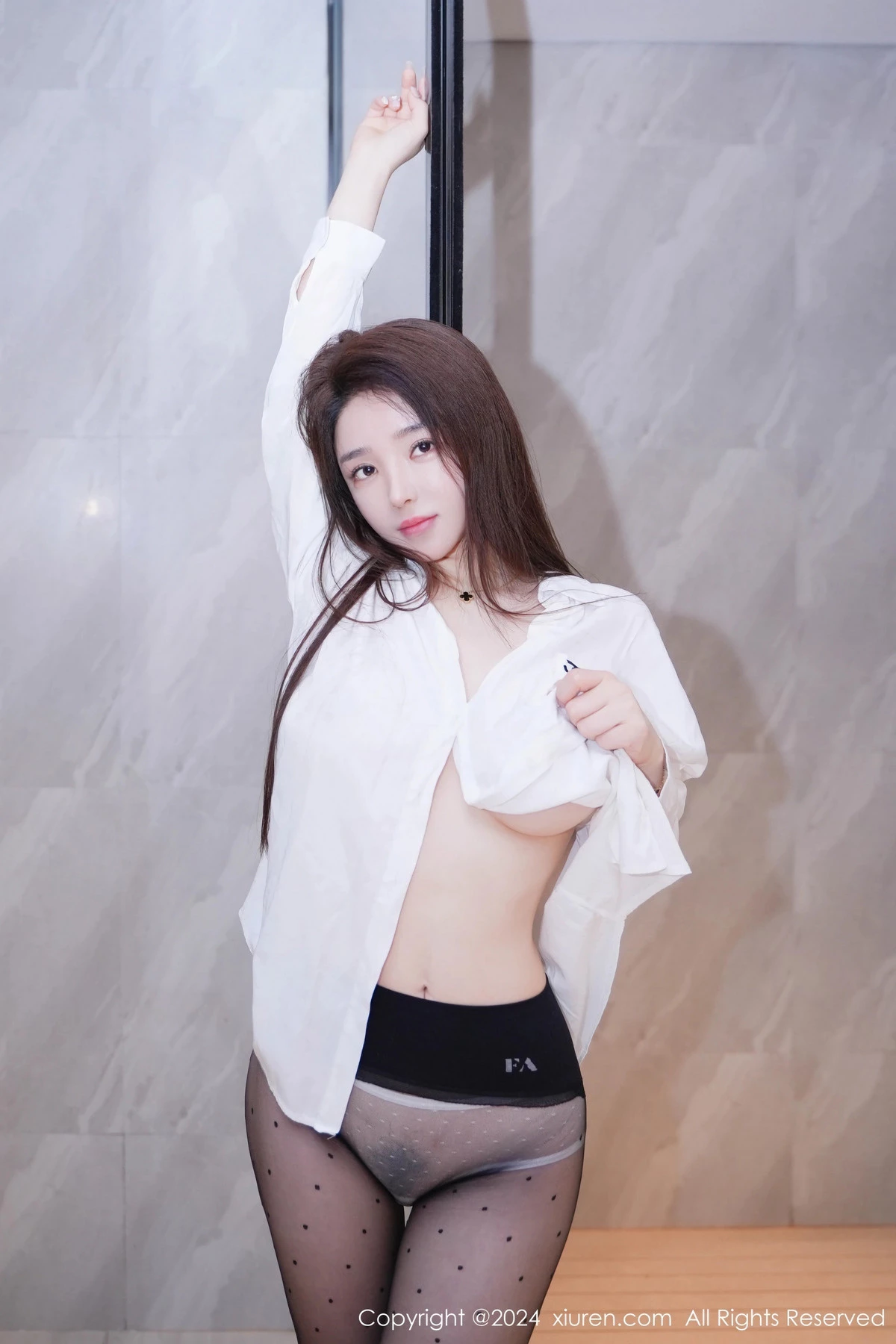 秀人集.com_[XiuRen秀人网]No.8184_模特雨儿酱eve私房性感白T配超薄黑丝秀丰腴身材撩人诱惑写真55P