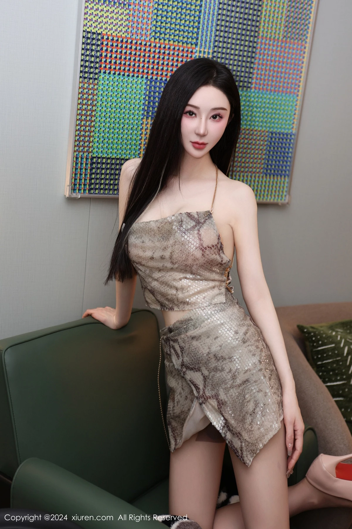 秀人集.com_[XiuRen秀人网]No.8207_模特田兮白性感吊带情趣短裙配超薄黑丝秀曼妙身姿迷人诱惑写真58P