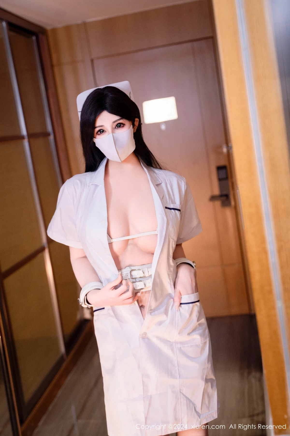 秀人集.com_[XiuRen秀人网]No.8206_新人模特陈芊儿性感白色护士裙露白色内衣秀曼妙身姿诱惑写真64P