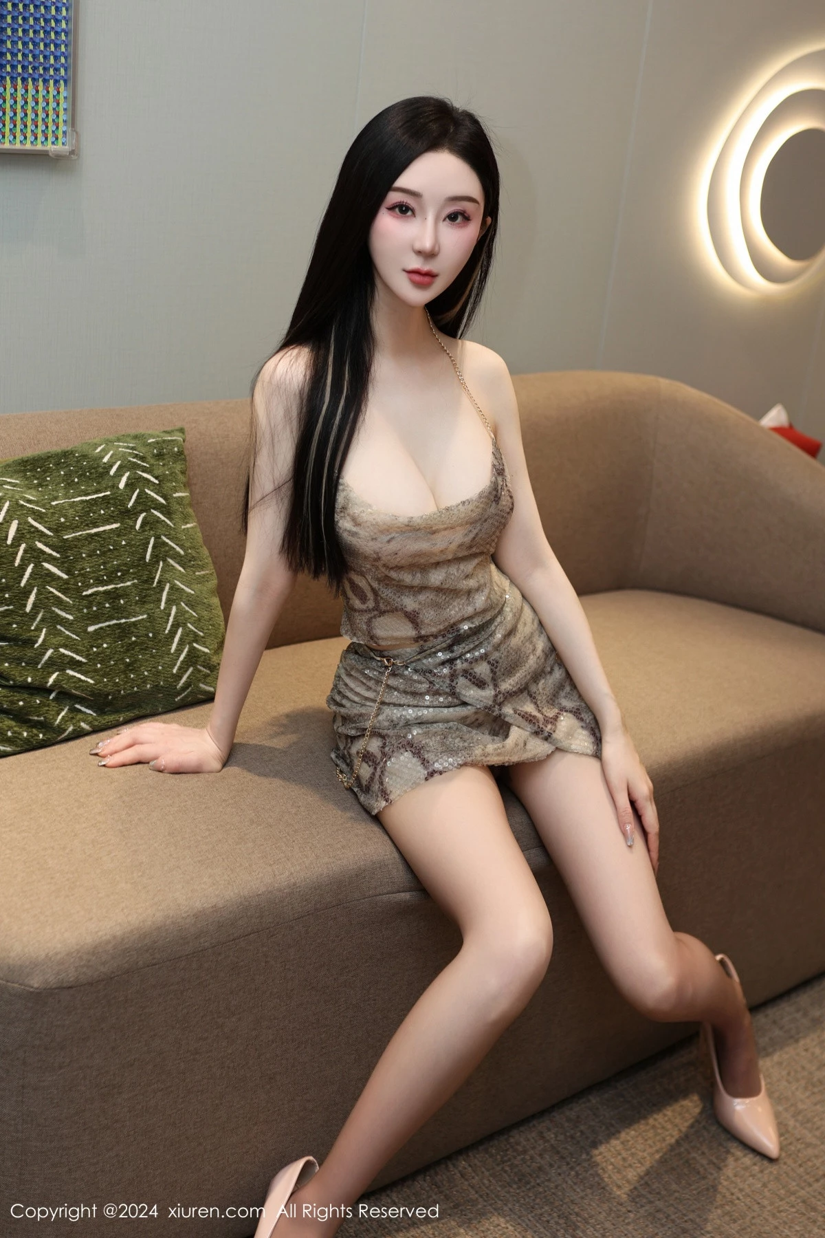 秀人集.com_[XiuRen秀人网]No.8207_模特田兮白性感吊带情趣短裙配超薄黑丝秀曼妙身姿迷人诱惑写真58P