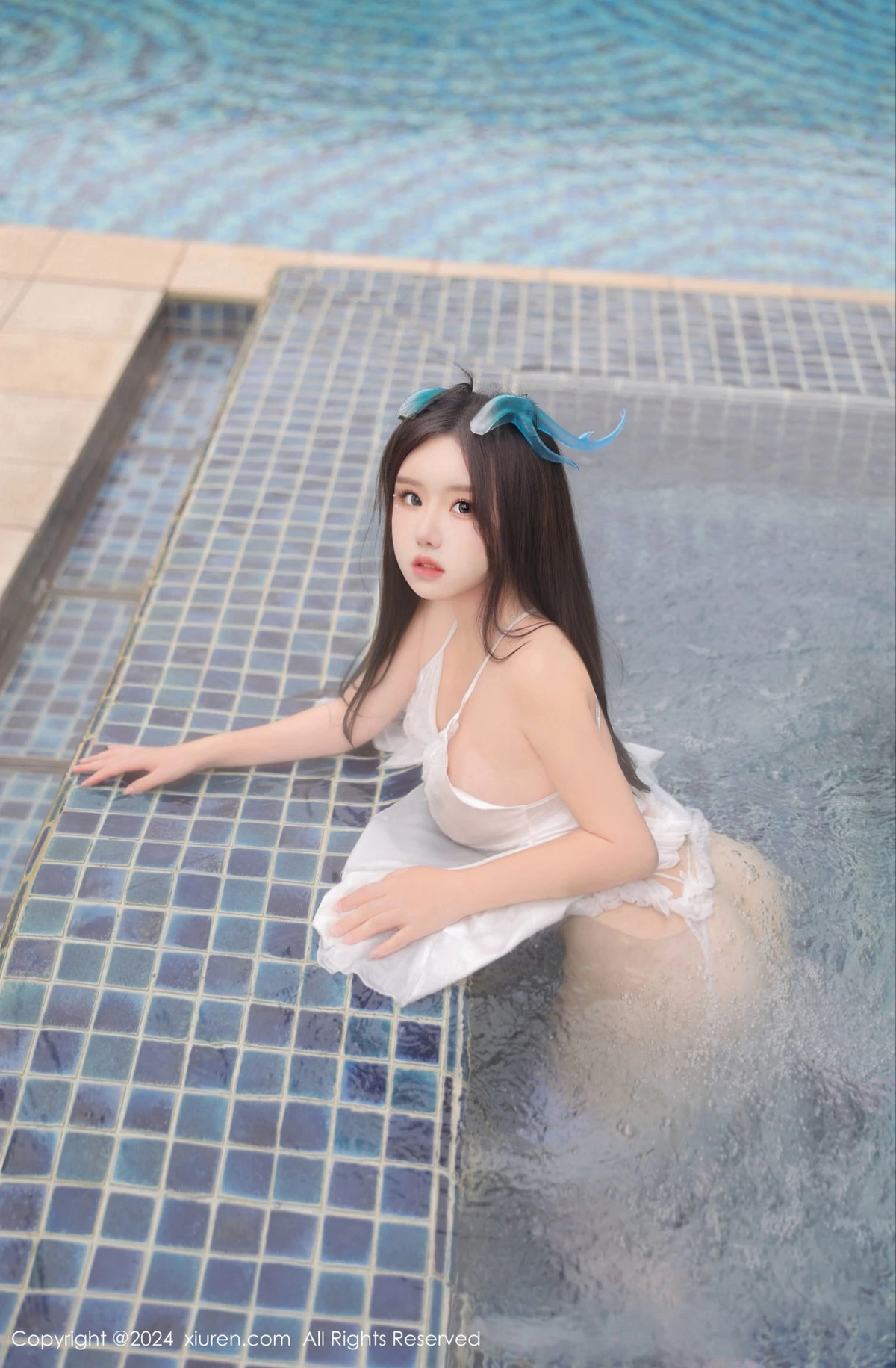 秀人集.com_[XiuRen秀人网]No.8218_模特小薯条nienie小龙女装扮性感白色服饰配白丝袜完美诱惑写真91P