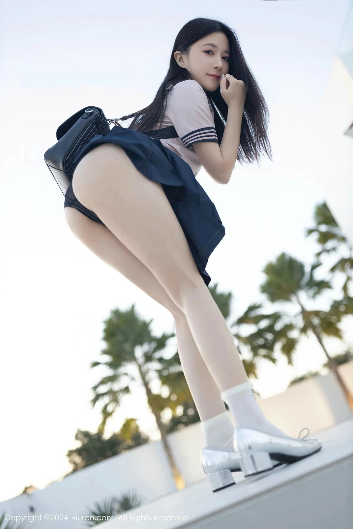 秀人集.com_[XiuRen秀人网]No.8244_模特鱼子酱Fish性感JK制服配情趣内衣秀曼妙身姿迷人诱惑写真80P