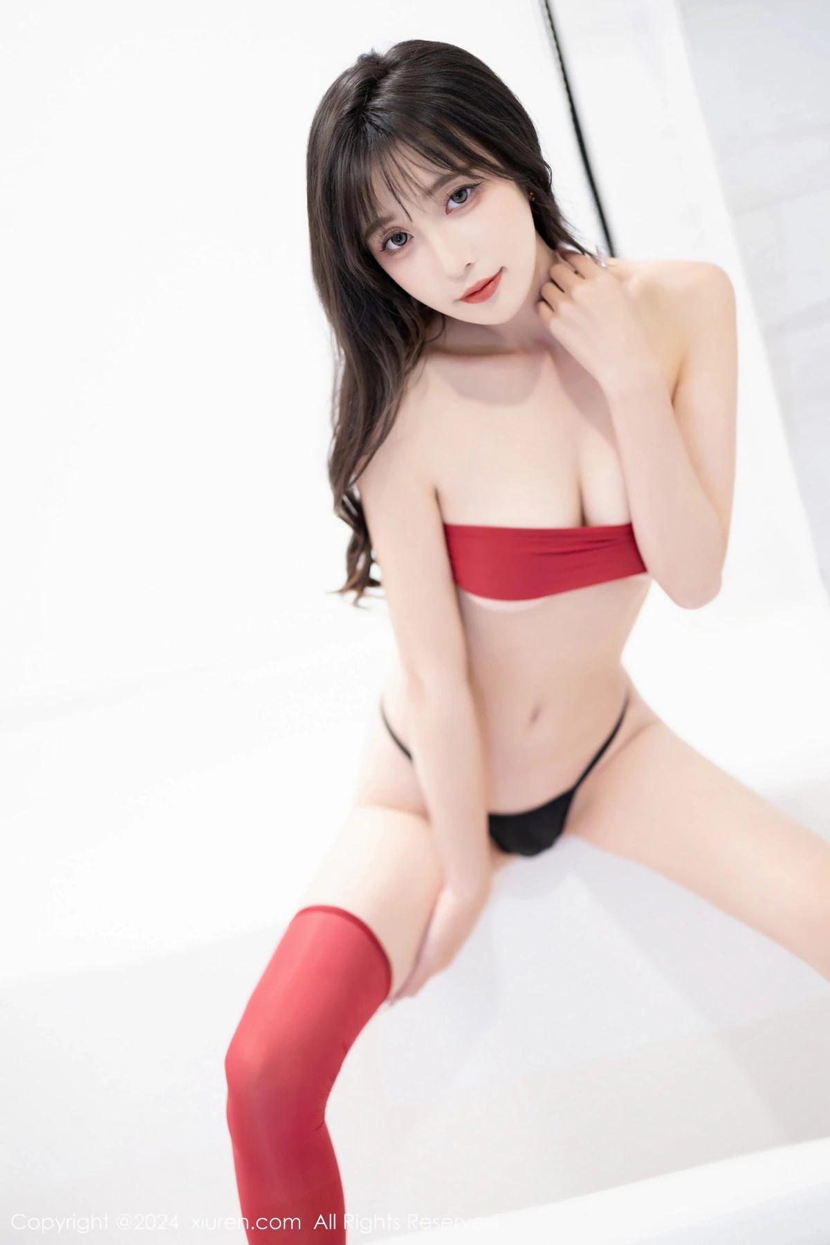 秀人集.com_[XiuRen秀人网]No.8116_模特林星阑红色服饰配黑丝袜+黑色情趣服配红丝袜迷人诱惑写真87P