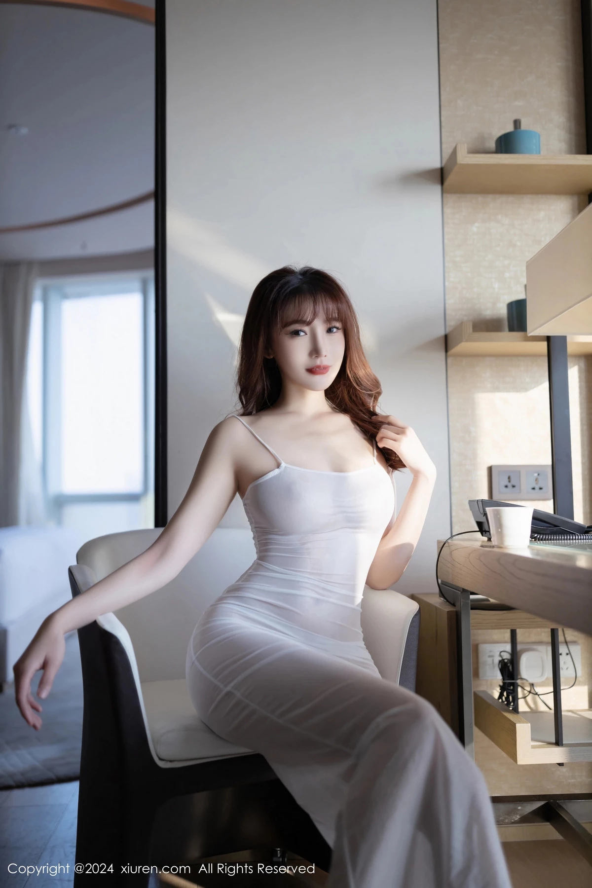 秀人集.com_[XiuRen秀人网]No.8131_模特陆萱萱性感白色轻透吊带长裙真空秀惹火身材极致诱惑写真80P