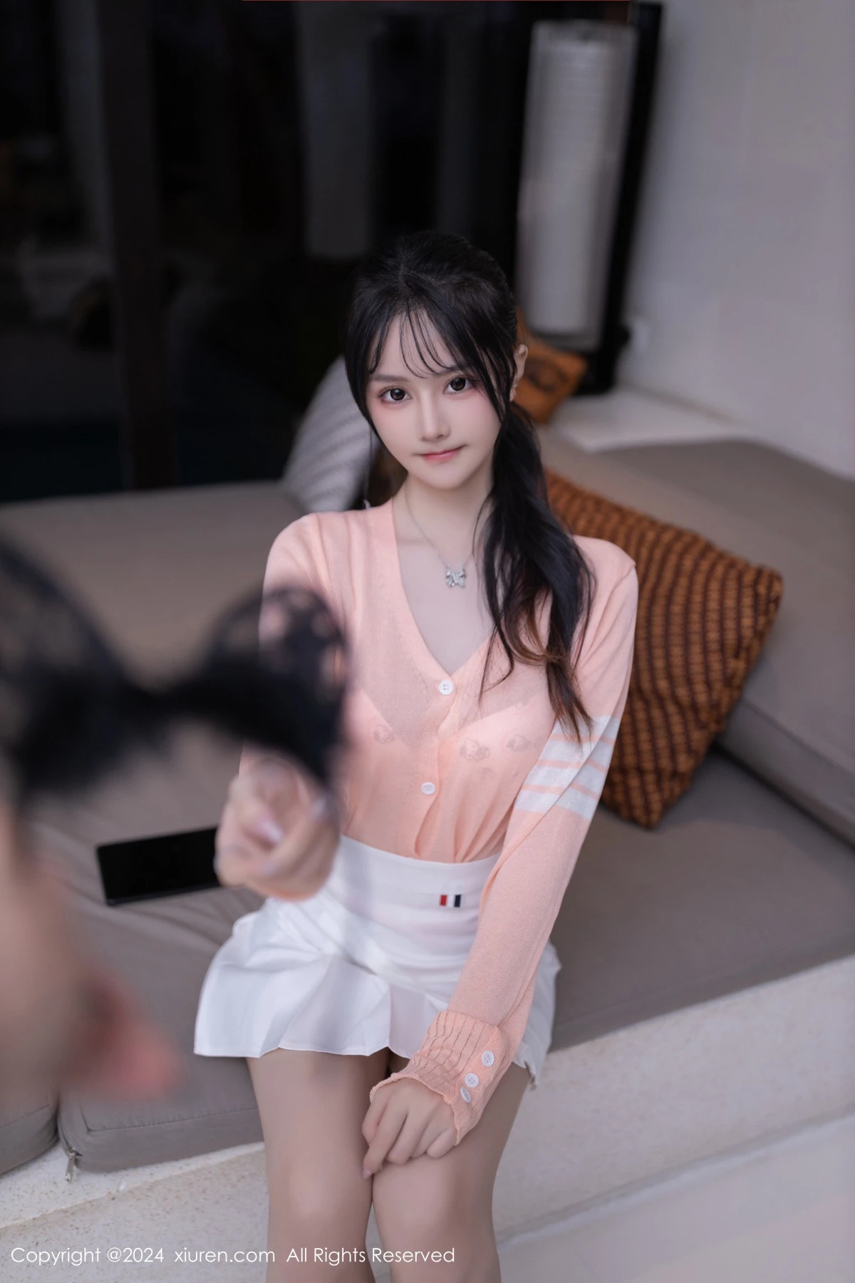 秀人集.com_[XiuRen秀人网]No.8138_模特幼幼粉色上衣配白短裙露性感浅花色内衣秀曼妙身姿诱惑写真80P