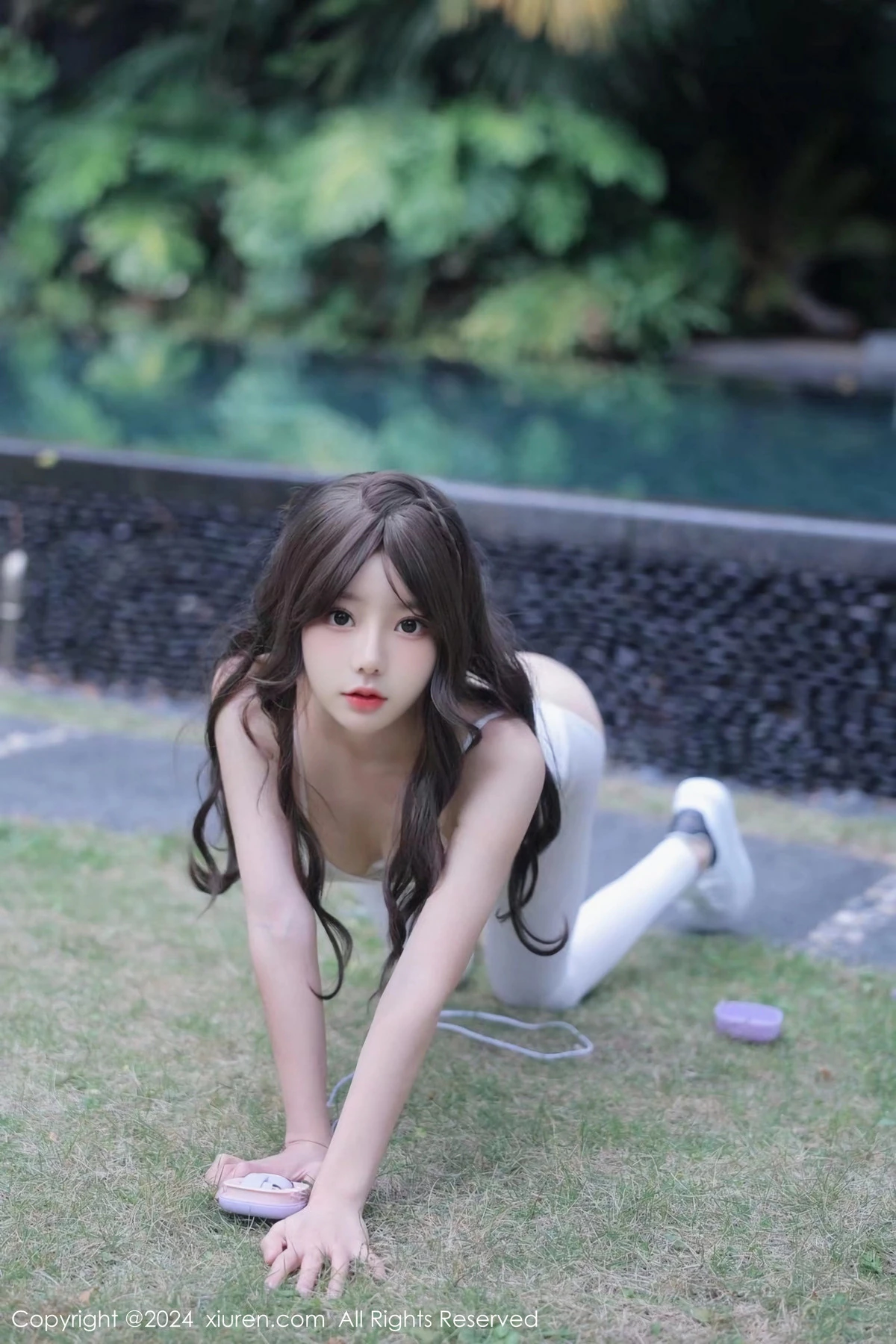 秀人集.com_[XiuRen秀人网]No.8132_模特桃妖夭户外白色内衣配性感白色露臀裤秀曼妙身姿诱惑写真78P