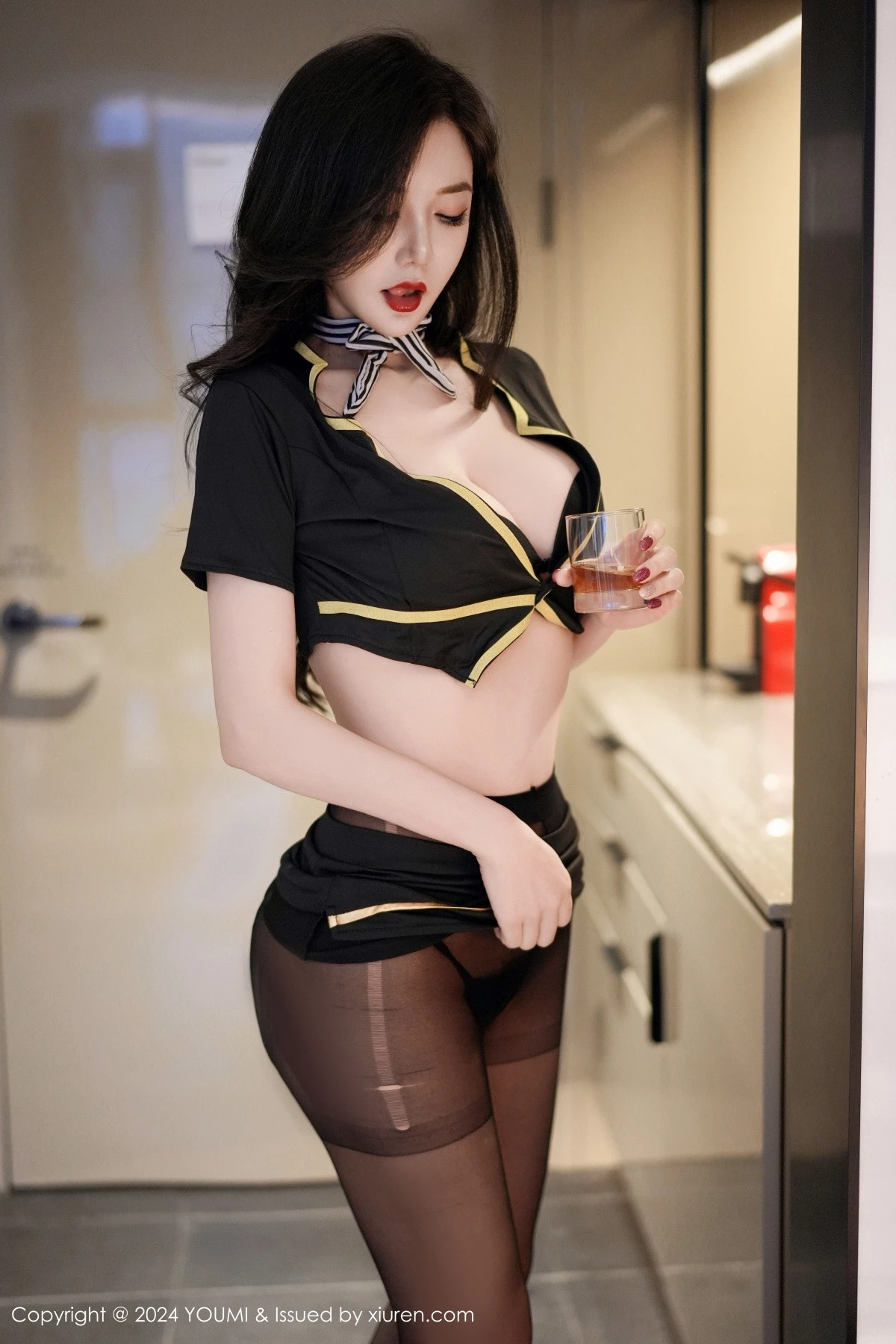 秀人集.com_[YouMi尤蜜荟]Vol.1046_模特心妍小公主私房性感黑色内衣配超薄黑丝秀凹凸身材诱惑写真78P