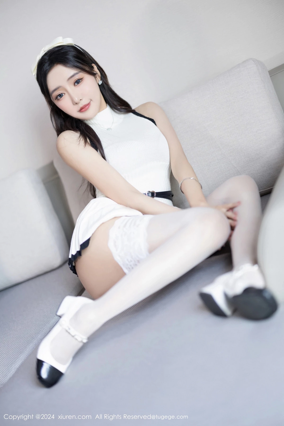 秀人集.com_[XiuRen秀人网]No.8334_女神王馨瑶yanni白色连衣短裙露粉色内衣配白丝袜完美诱惑写真80P