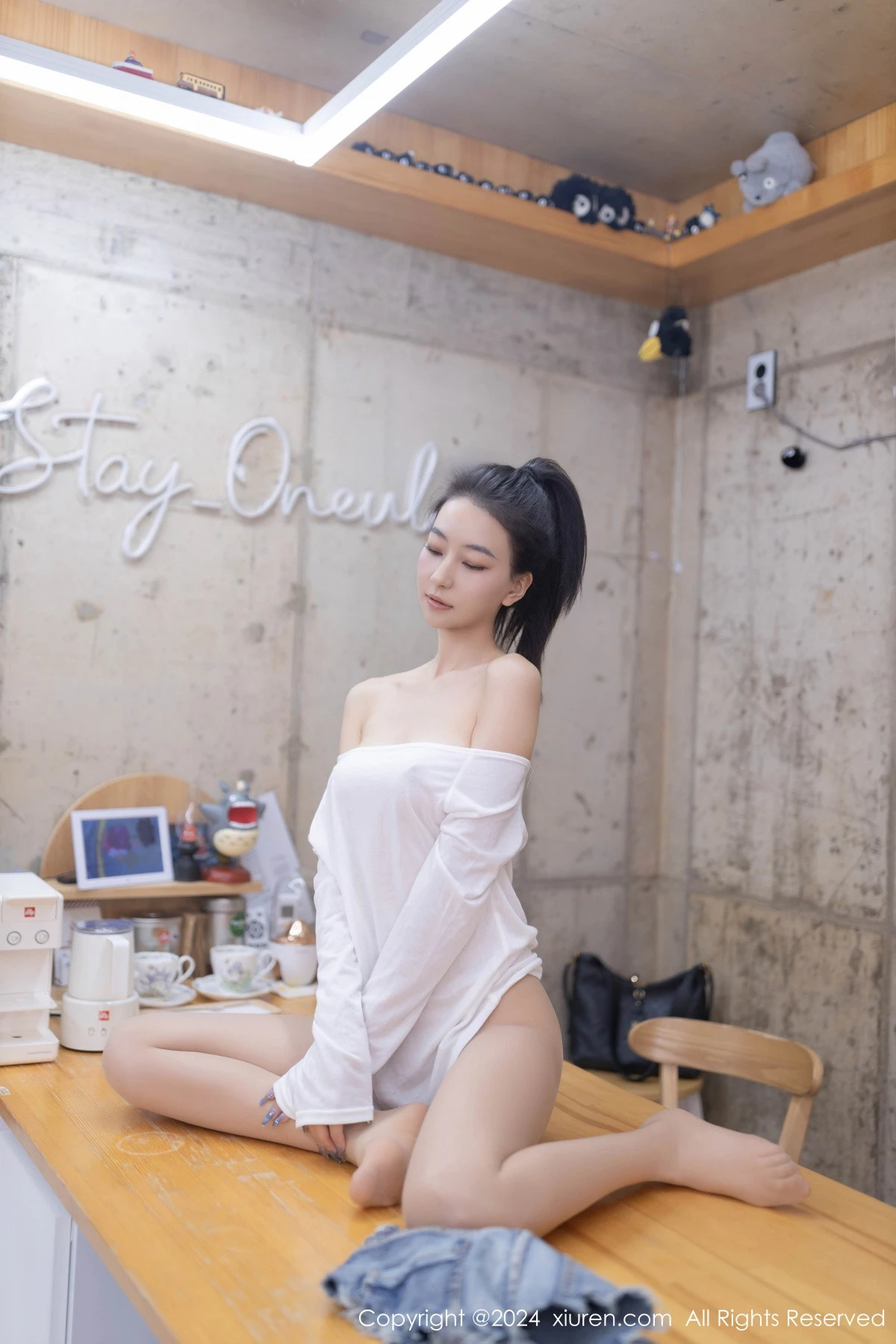 秀人集.com_[XiuRen秀人网]No.8345_模特熊小诺性感白T露蕾丝内衣配开档肉丝秀曼妙身姿诱惑写真82P