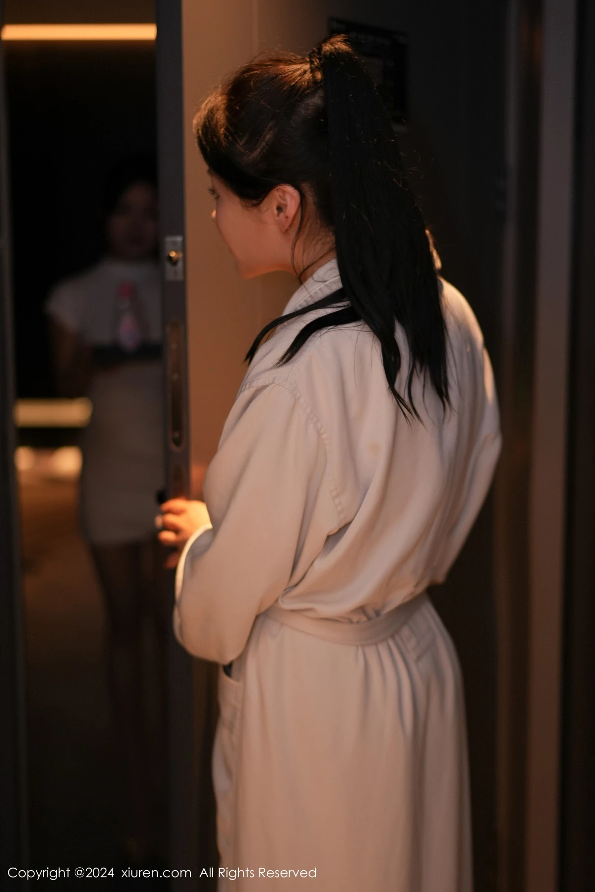 秀人集.com_[XiuRen秀人网]No.8350_模特合集女神林幼一＆谭小灵剧情演绎性感白色浴袍迷人诱惑写真113P