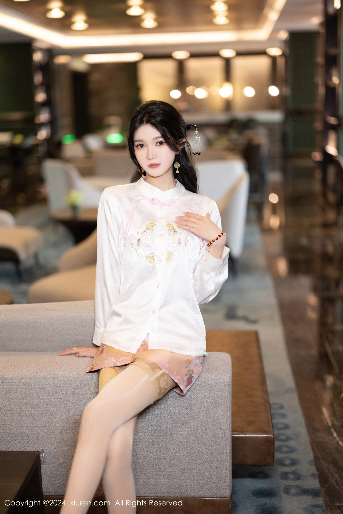 秀人集.com_[XiuRen秀人网]No.8347_模特程程程私房性感紫色内衣配诱人丝袜秀曼妙身姿迷人诱惑写真85P