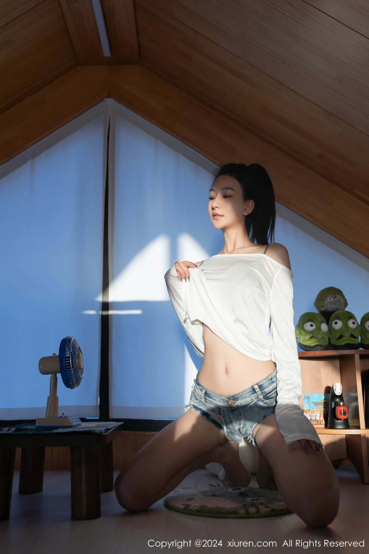 秀人集.com_[XiuRen秀人网]No.8345_模特熊小诺性感白T露蕾丝内衣配开档肉丝秀曼妙身姿诱惑写真82P