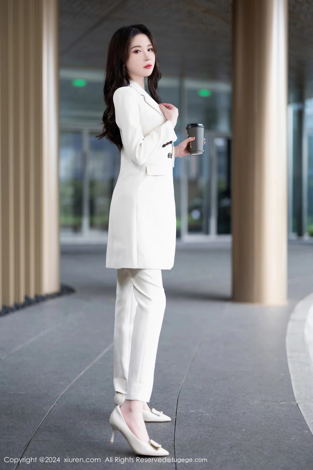 秀人集.com_[XiuRen秀人网]No.8354_模特梦心玥性感白色套装露黑色轻透内衣配超薄肉丝迷人诱惑写真90P