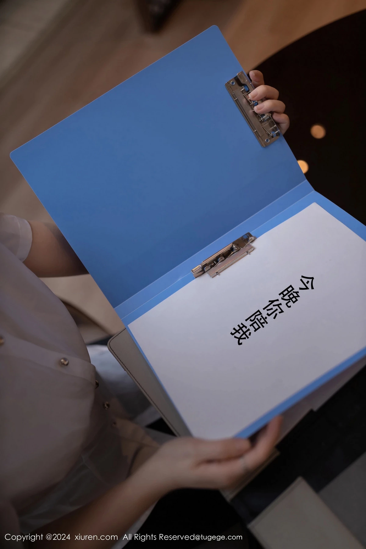 秀人集.com_[XiuRen秀人网]No.8264_模特杏子Yada性感紫色服饰露紫灰蕾丝内衣秀曼妙身姿诱惑写真87P