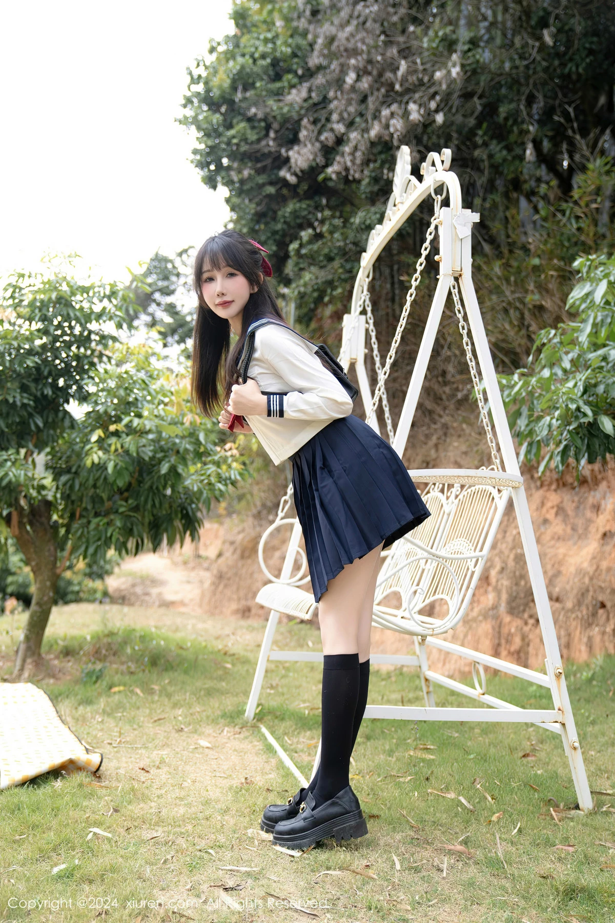 秀人集.com_[XiuRen秀人网]No.8365_模特波巧酱长白山旅拍性感学妹制服配黑丝袜秀曼妙身姿诱惑写真85P