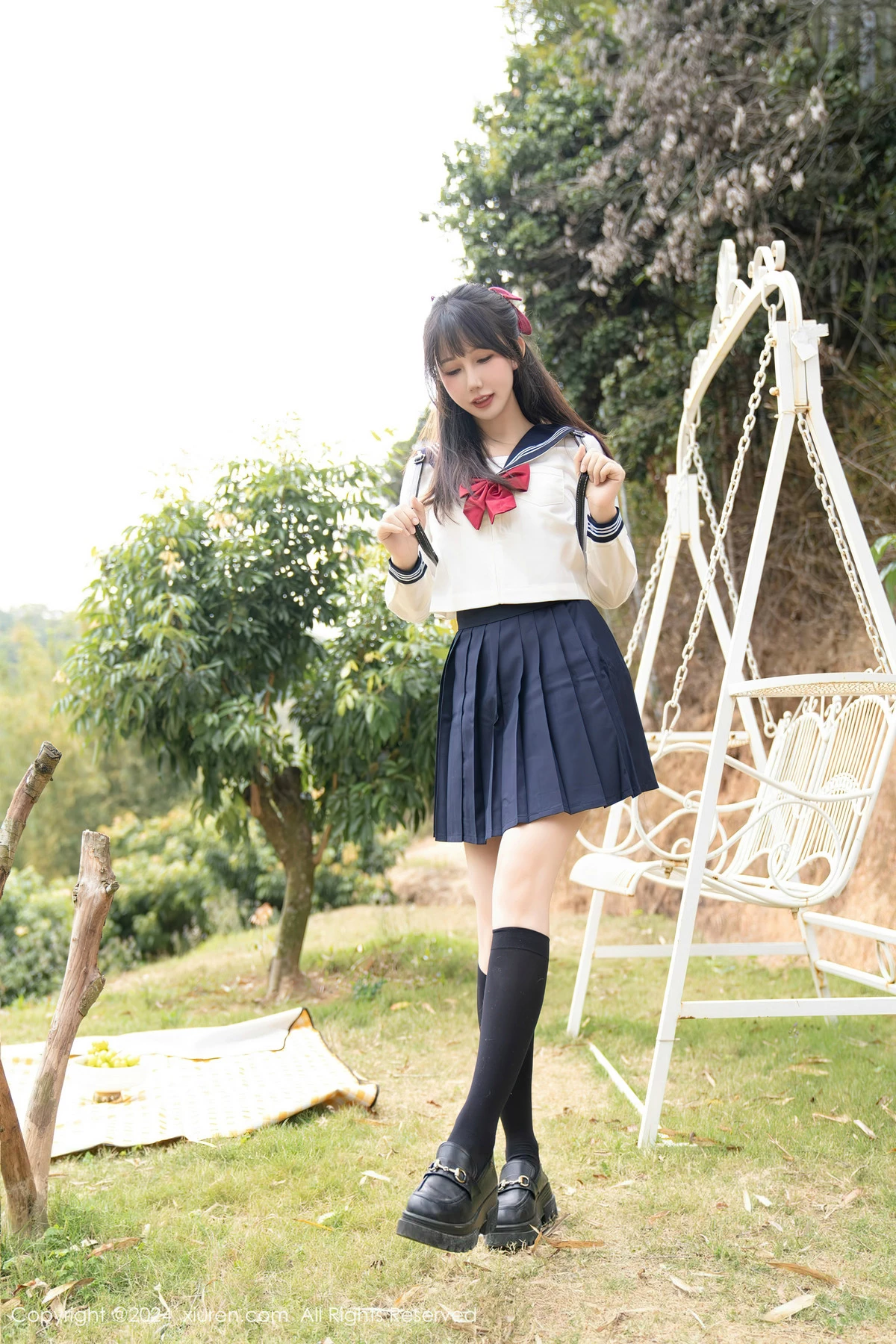 秀人集.com_[XiuRen秀人网]No.8365_模特波巧酱长白山旅拍性感学妹制服配黑丝袜秀曼妙身姿诱惑写真85P