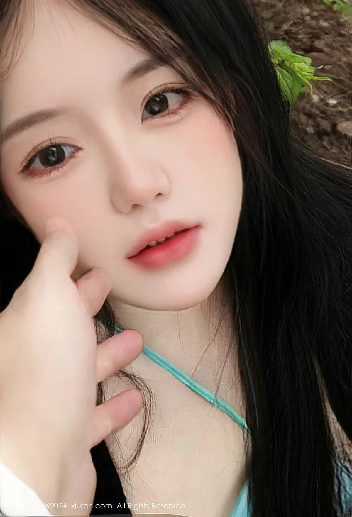 秀人集.com_[XiuRen秀人网]No.8386_模特小薯条nienie户外剧情性感蓝色连衣裙半脱秀惹火身材诱惑写真85P