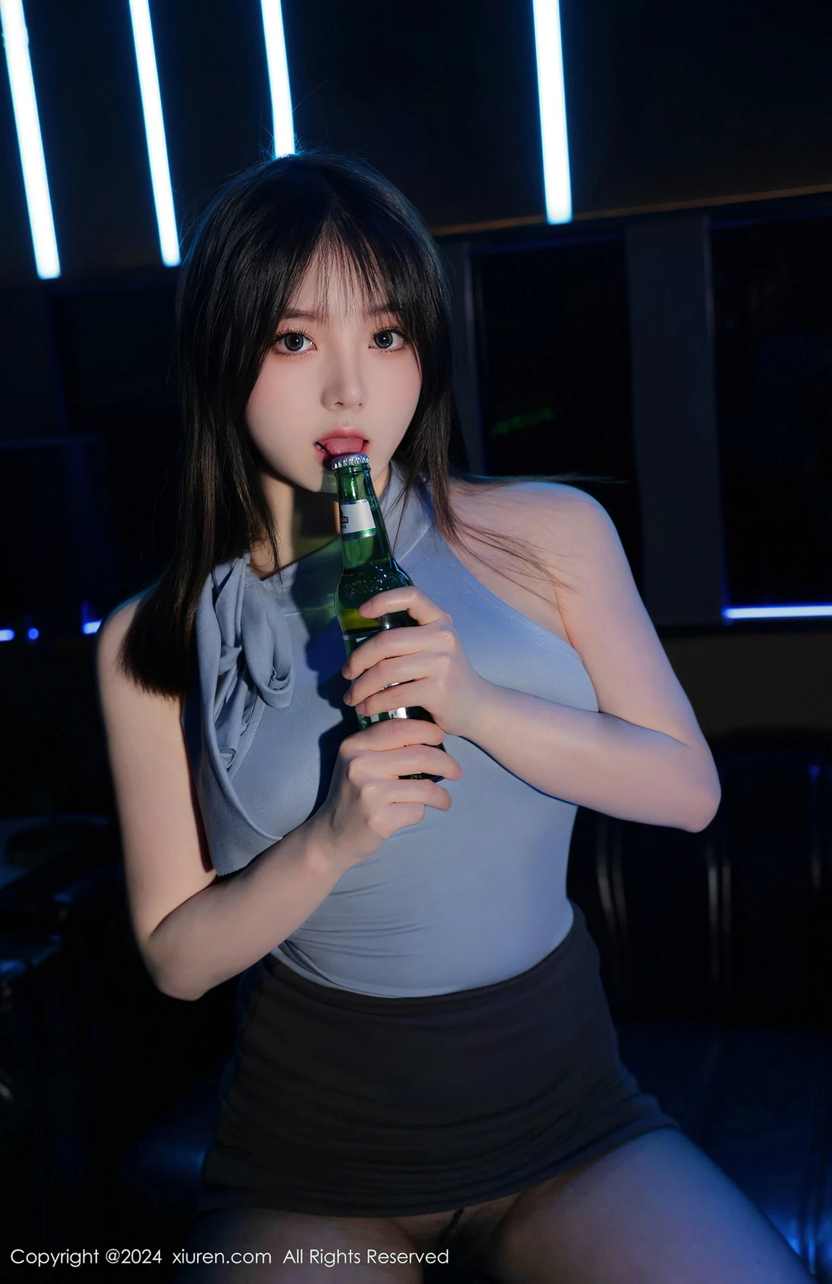 秀人集.com_[XiuRen秀人网]No.8402_模特豆瓣酱KTV场景红色情趣薄纱露性感内衣秀惹火身材诱惑写真73P