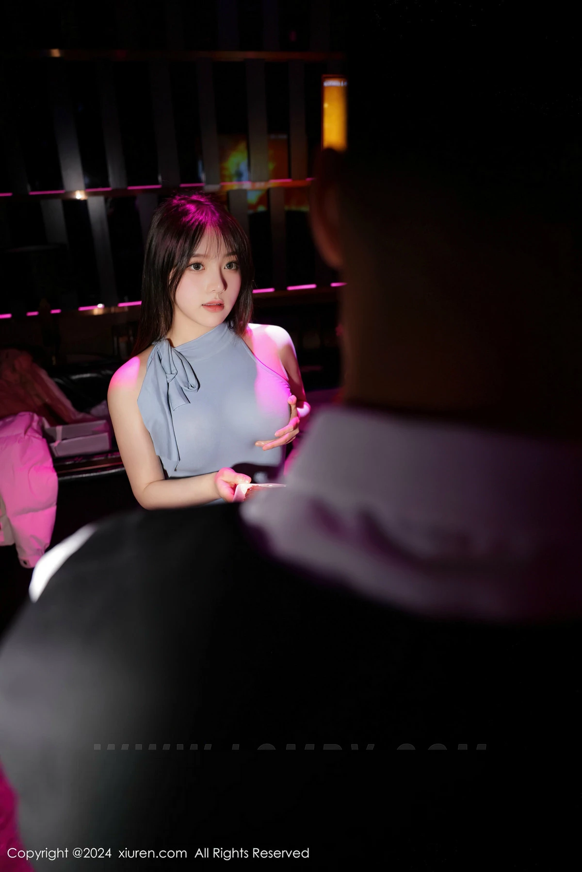 秀人集.com_[XiuRen秀人网]No.8402_模特豆瓣酱KTV场景红色情趣薄纱露性感内衣秀惹火身材诱惑写真73P