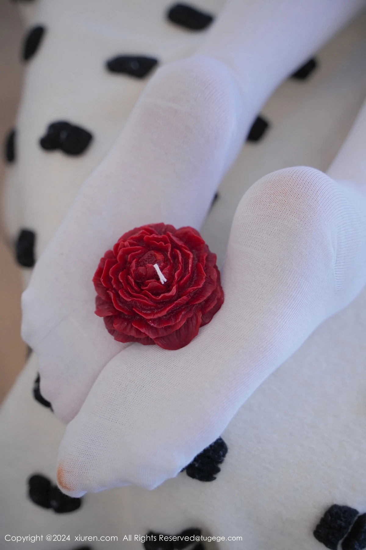 秀人集.com_[XiuRen秀人网]No.8268_模特晚苏susu性感白色高叉连体衣配白丝袜秀完美身材诱惑写真69P