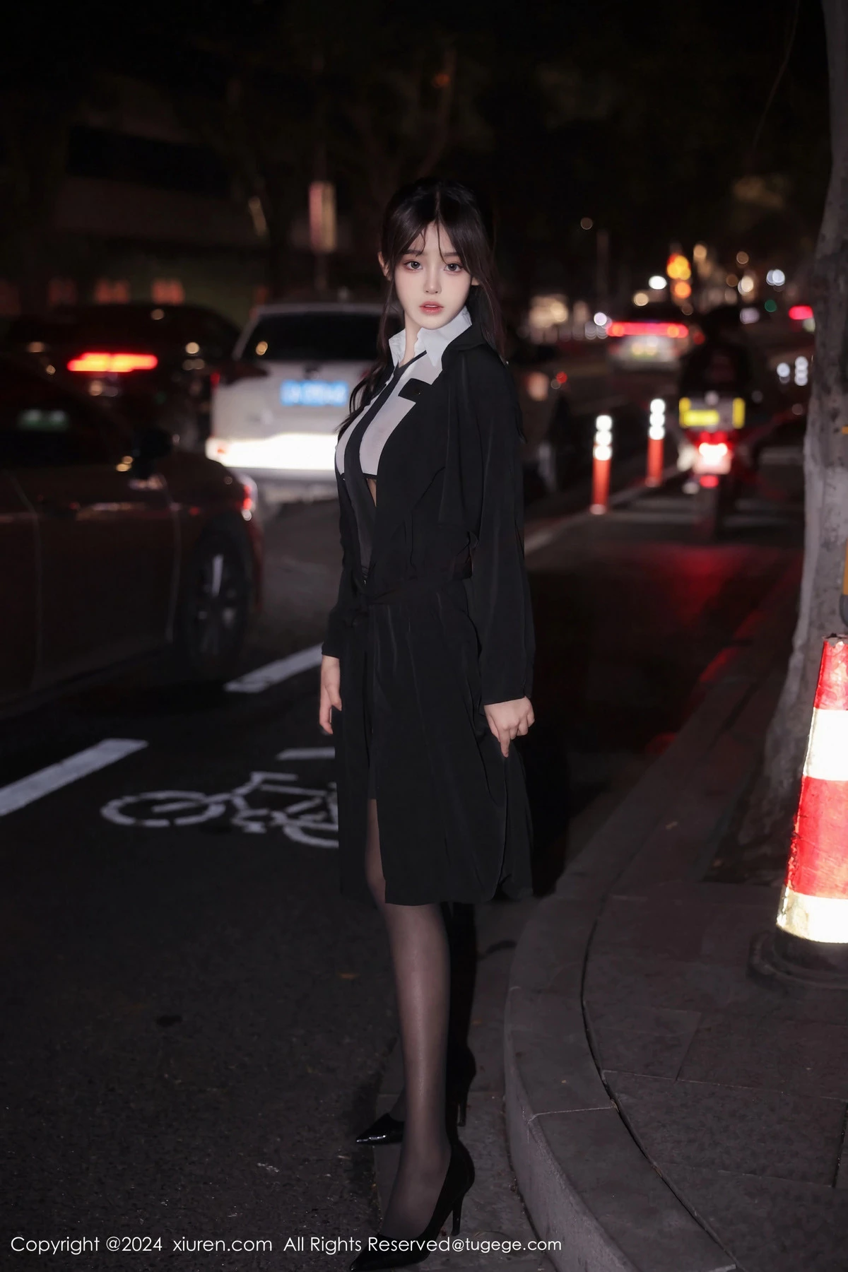 秀人集.com_[XiuRen秀人网]No.8265_新人模特王心悦性感白色薄透情趣制服配黑丝吊袜撩人诱惑写真77P