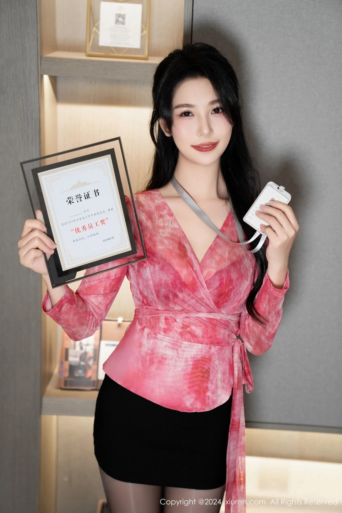 秀人集.com_[XiuRen秀人网]No.8269_模特利世浴室性感红色蕾丝内衣配闪亮黑丝秀曼妙身姿诱惑写真70P