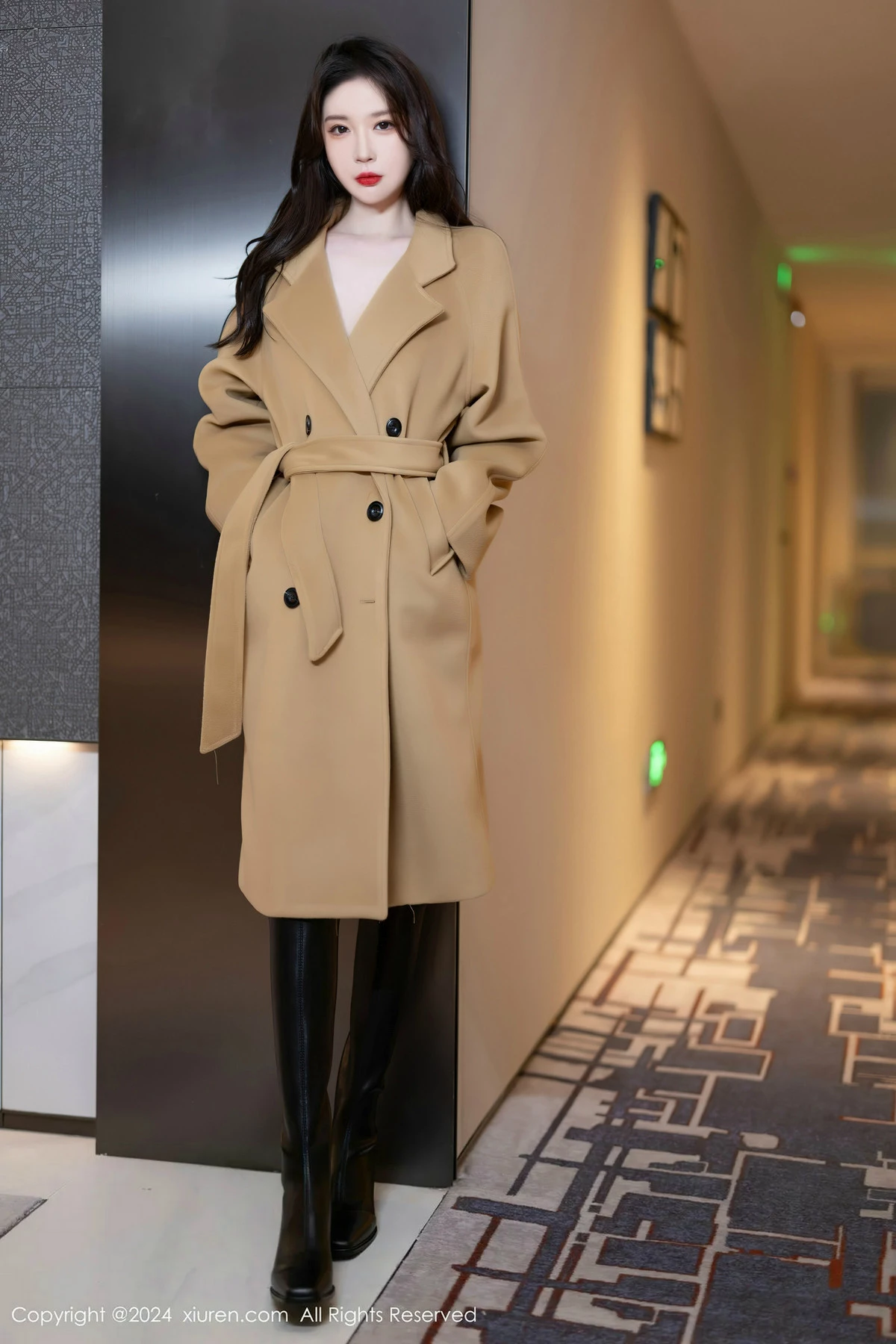 秀人集.com_[XiuRen秀人网]No.8414_模特梦心玥私房性感黑色内衣配黑丝吊袜秀高挑曼妙身姿诱惑写真80P