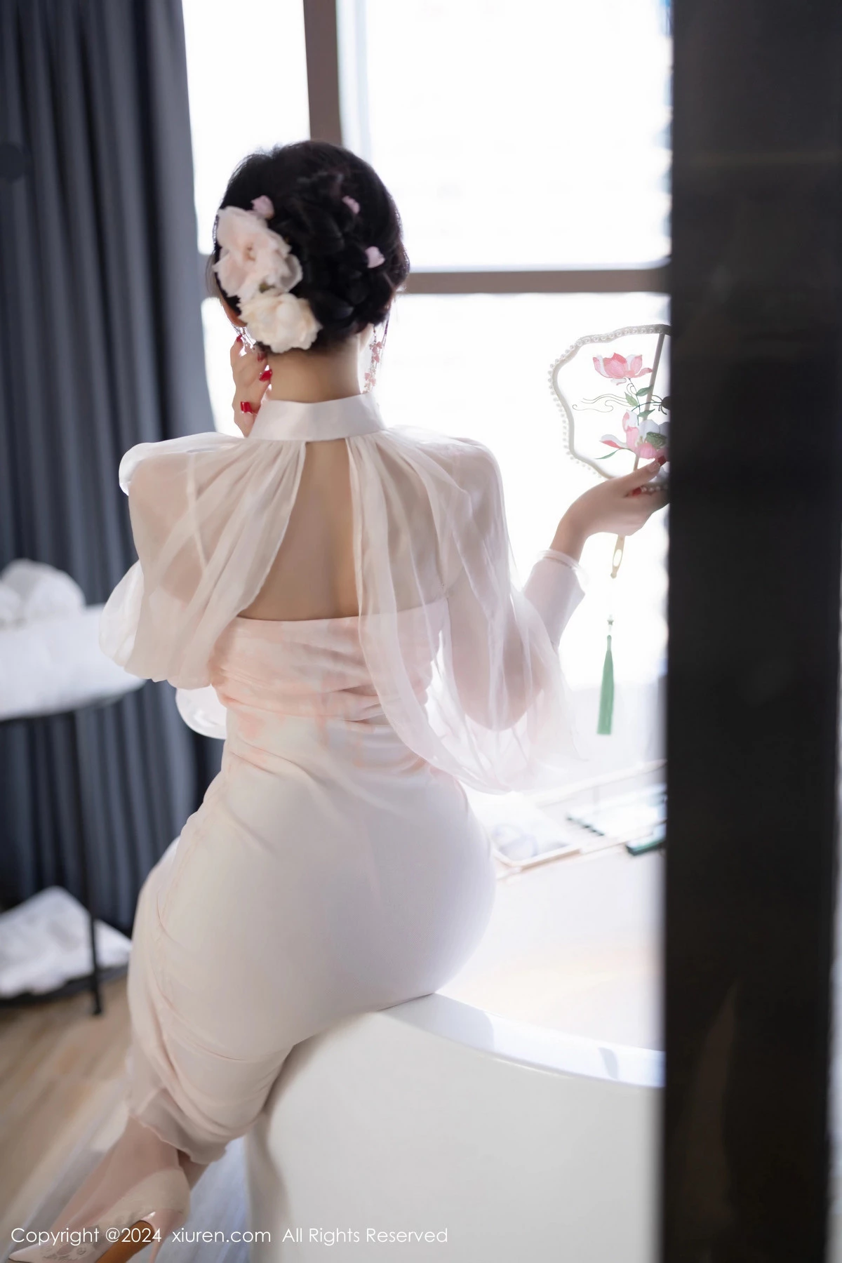 秀人集.com_[XiuRen秀人网]No.8294_女神杨晨晨Yome浅粉色情趣内衣配浅粉丝袜秀完美身材诱惑写真80P