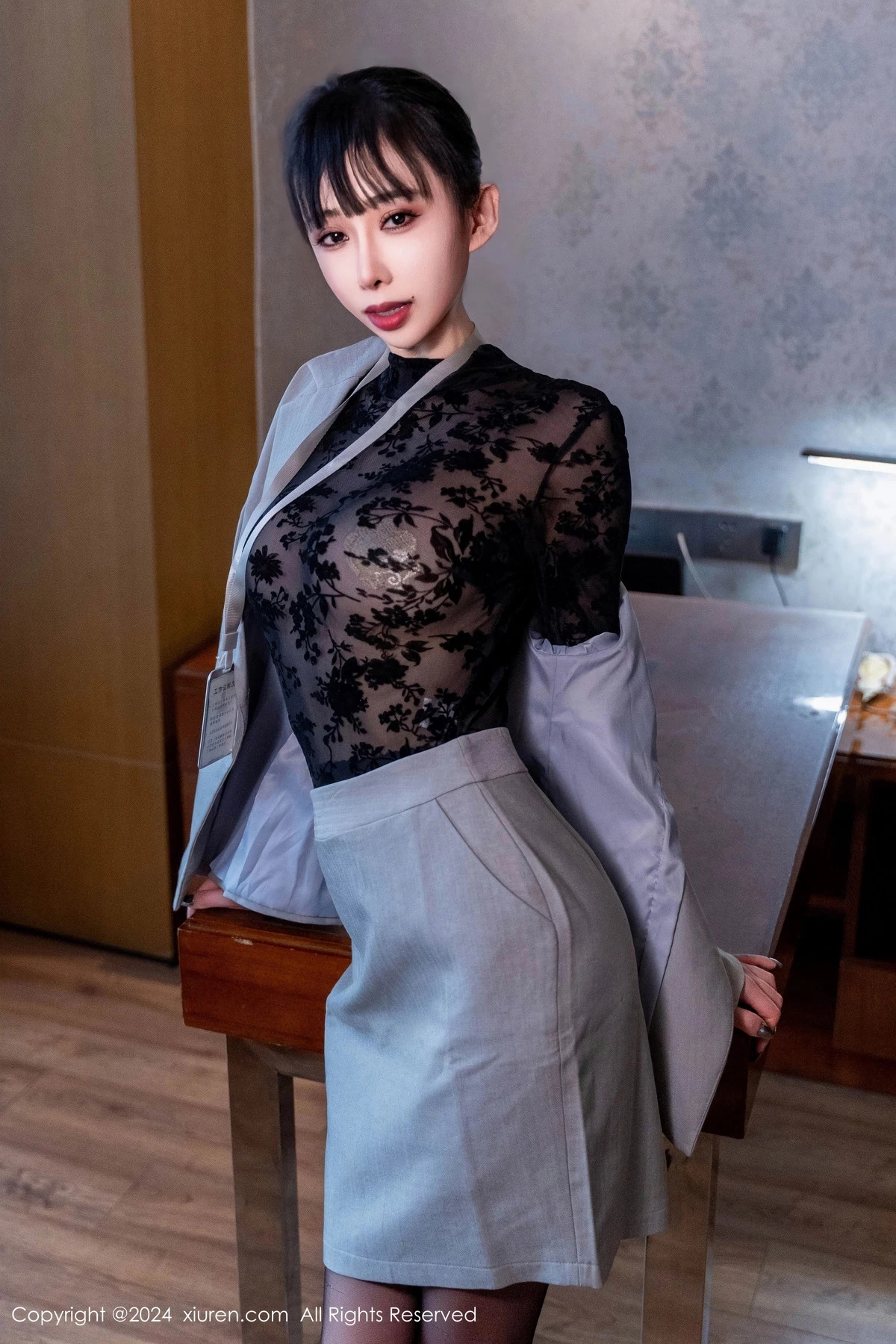 秀人集.com_[XiuRen秀人网]No.8290_模特宝宝甜办公室OL制服露黑色缕空连体衣配超薄黑丝诱惑写真69P