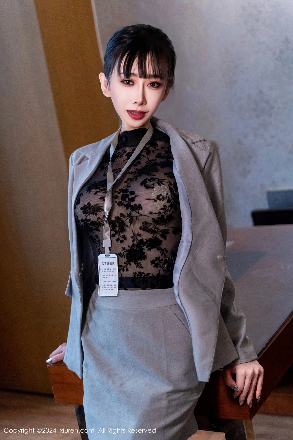 秀人集.com_[XiuRen秀人网]No.8290_模特宝宝甜办公室OL制服露黑色缕空连体衣配超薄黑丝诱惑写真69P