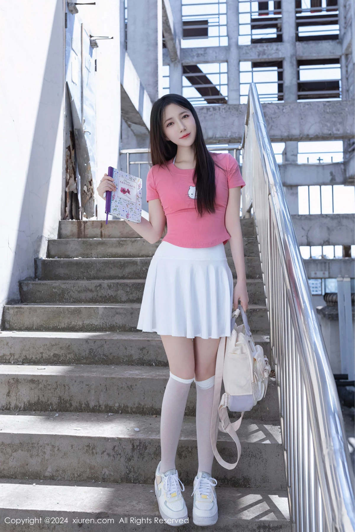 秀人集.com_[XiuRen秀人网]No.8457_模特鱼子酱Fish粉色上衣配白色短裙露性感白色内衣完美诱惑写真80P