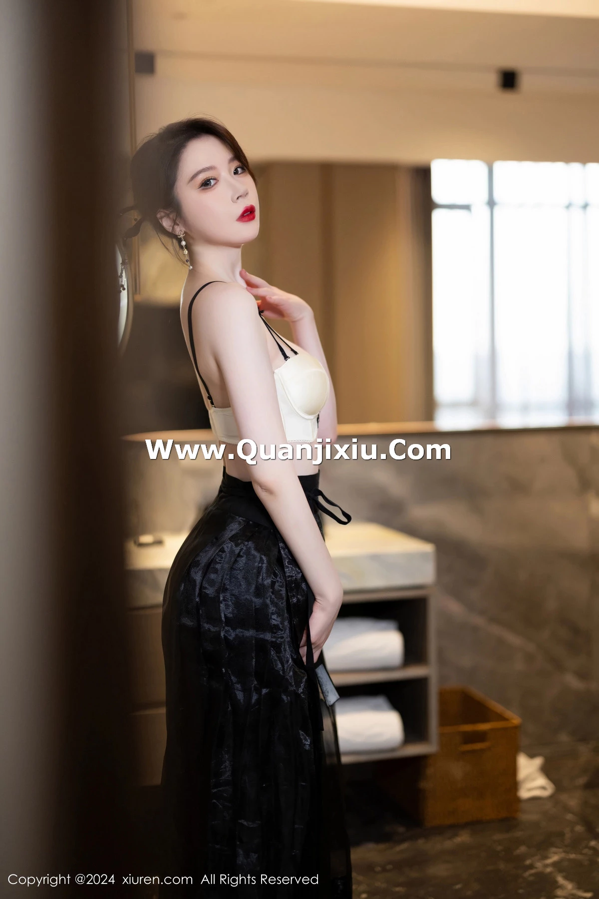 秀人集.com_[XiuRen秀人网]No.8465_模特梦心玥性感黑色长裙露浅黄色内衣秀高挑曼妙身姿诱惑写真82P