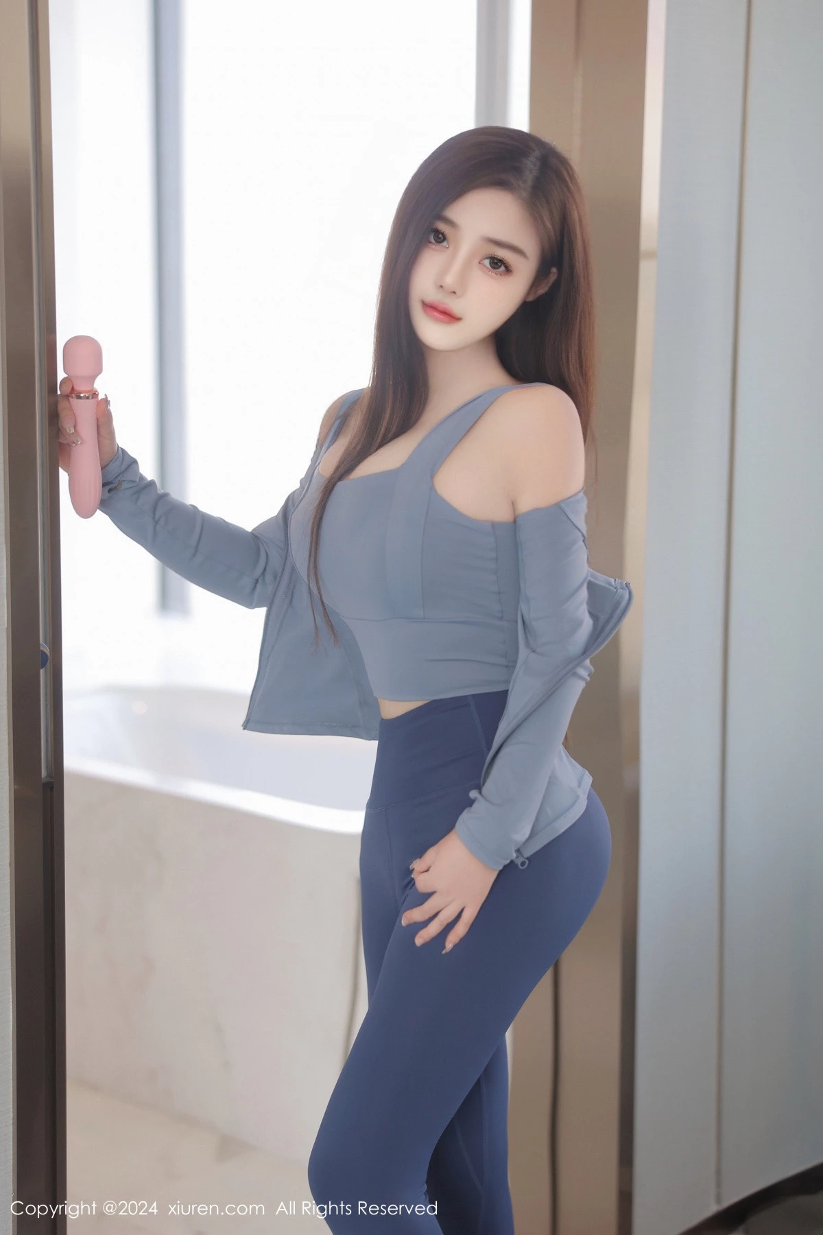 秀人集.com_[XiuRen秀人网]No.8461_模特王雅姗是我性感浅蓝色瑜伽服饰紧身秀完美身材迷人诱惑写真80P