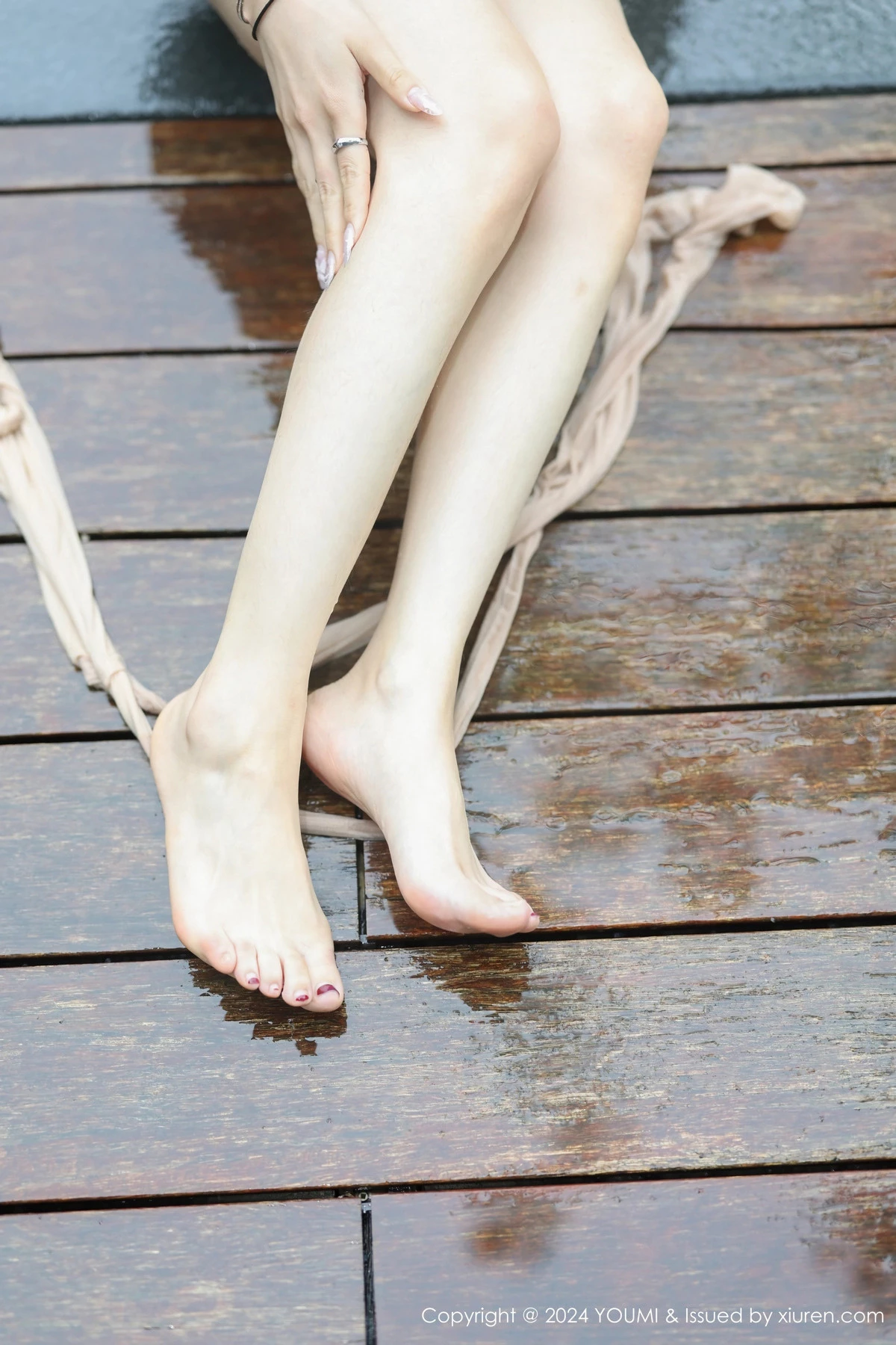 秀人集.com_[YouMi尤蜜荟]Vol.1054_模特林幼一性感浅绿色轻透服饰配超薄肉丝秀丰腴身材诱惑写真70P