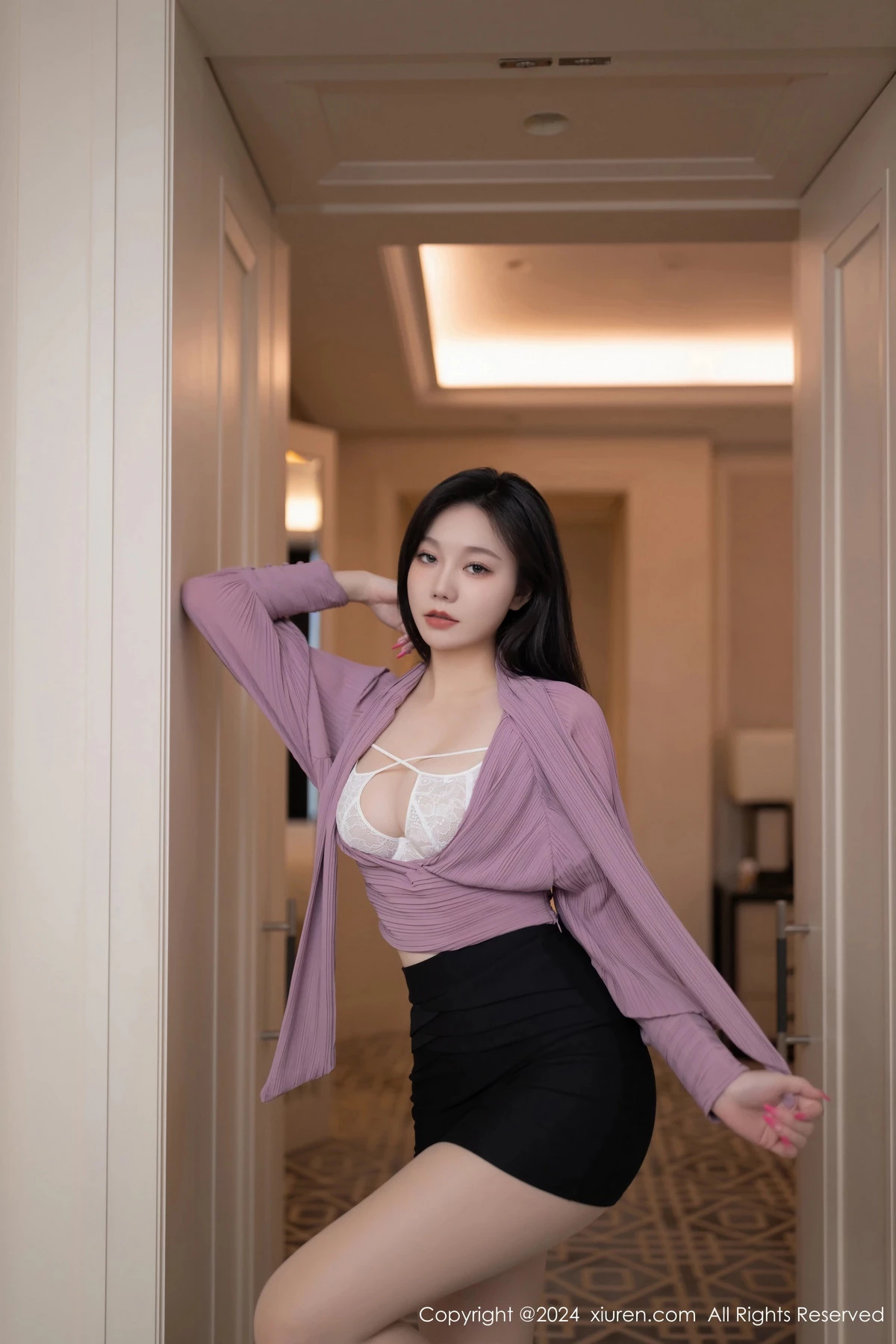 秀人集.com_[XiuRen秀人网]No.8438_模特安然anran紫色上衣配黑短裙露白色内衣秀完美身材诱惑写真80P