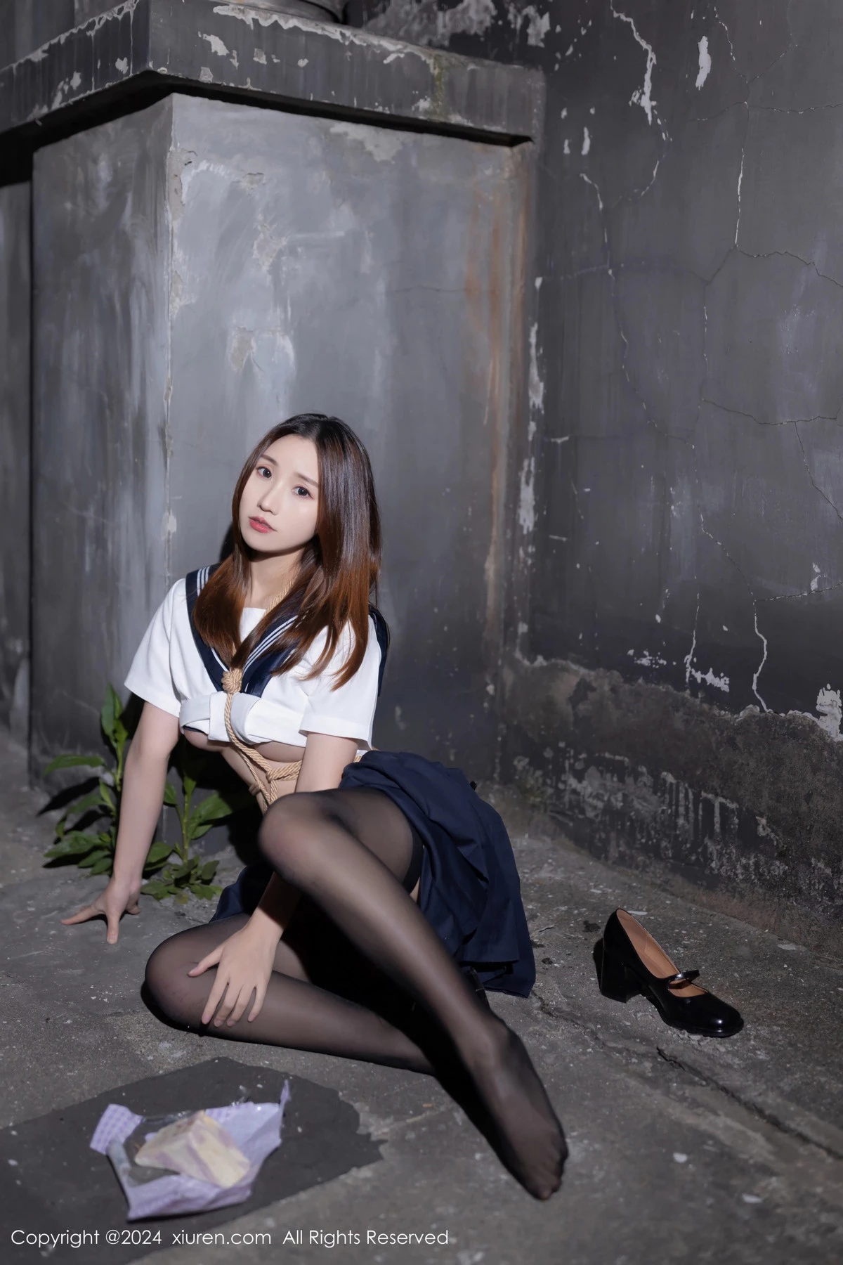 秀人集.com_[XiuRen秀人网]No.8443_模特杏子Yada天台捆绑主题性感白色制服秀曼妙身姿迷人写真78P