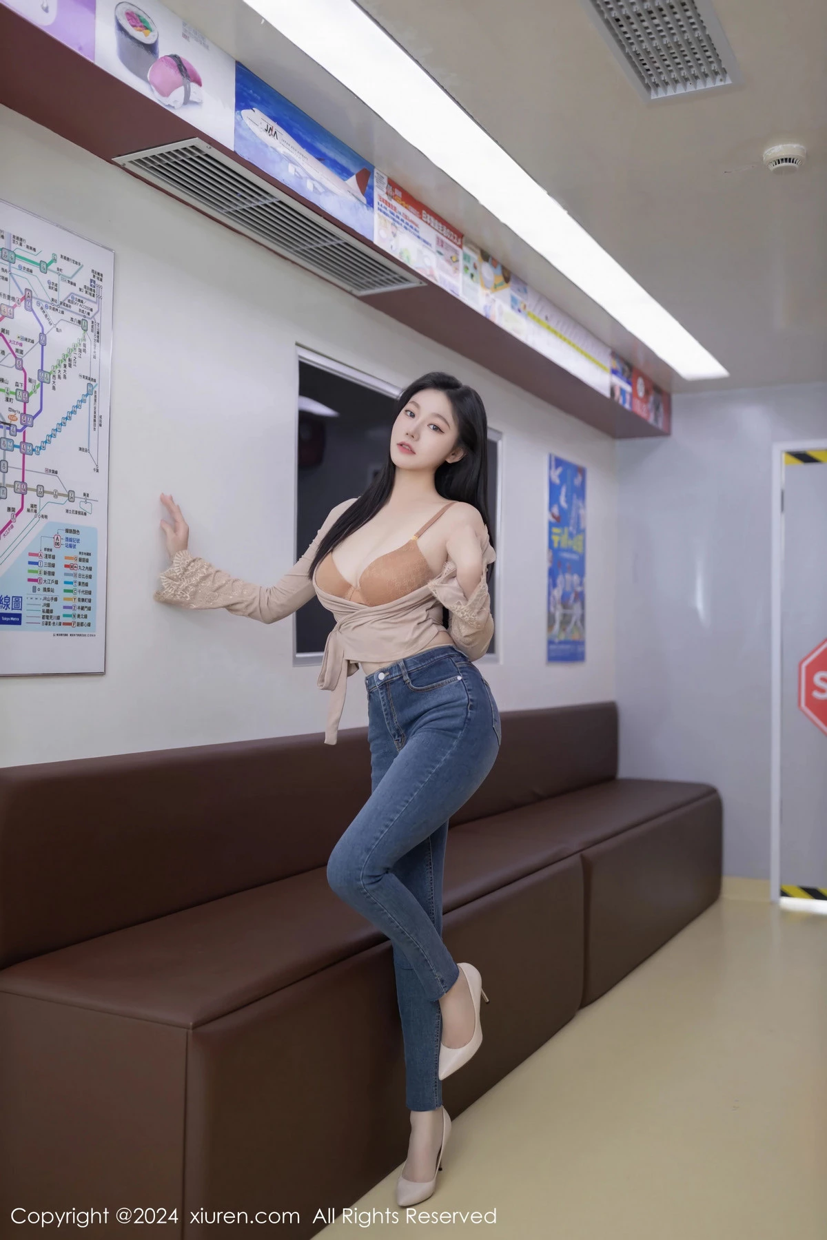 秀人集.com_[XiuRen秀人网]No.8498_模特安然anran杏色上衣配牛仔裤露性感内衣超薄肉丝完美诱惑写真79P