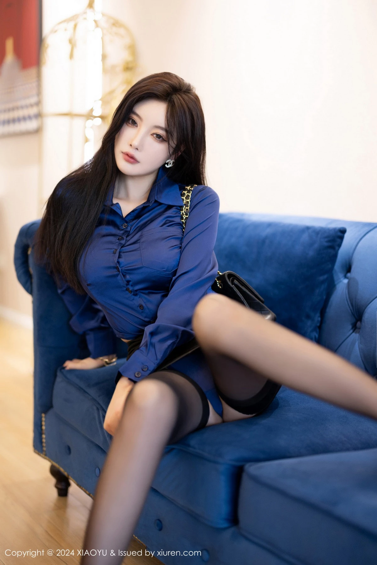 秀人集.com_[XiaoYu画语界]Vol.1240_女神杨晨晨Yome性感蓝色OL服饰配超薄黑丝秀完美身材诱惑写真82P