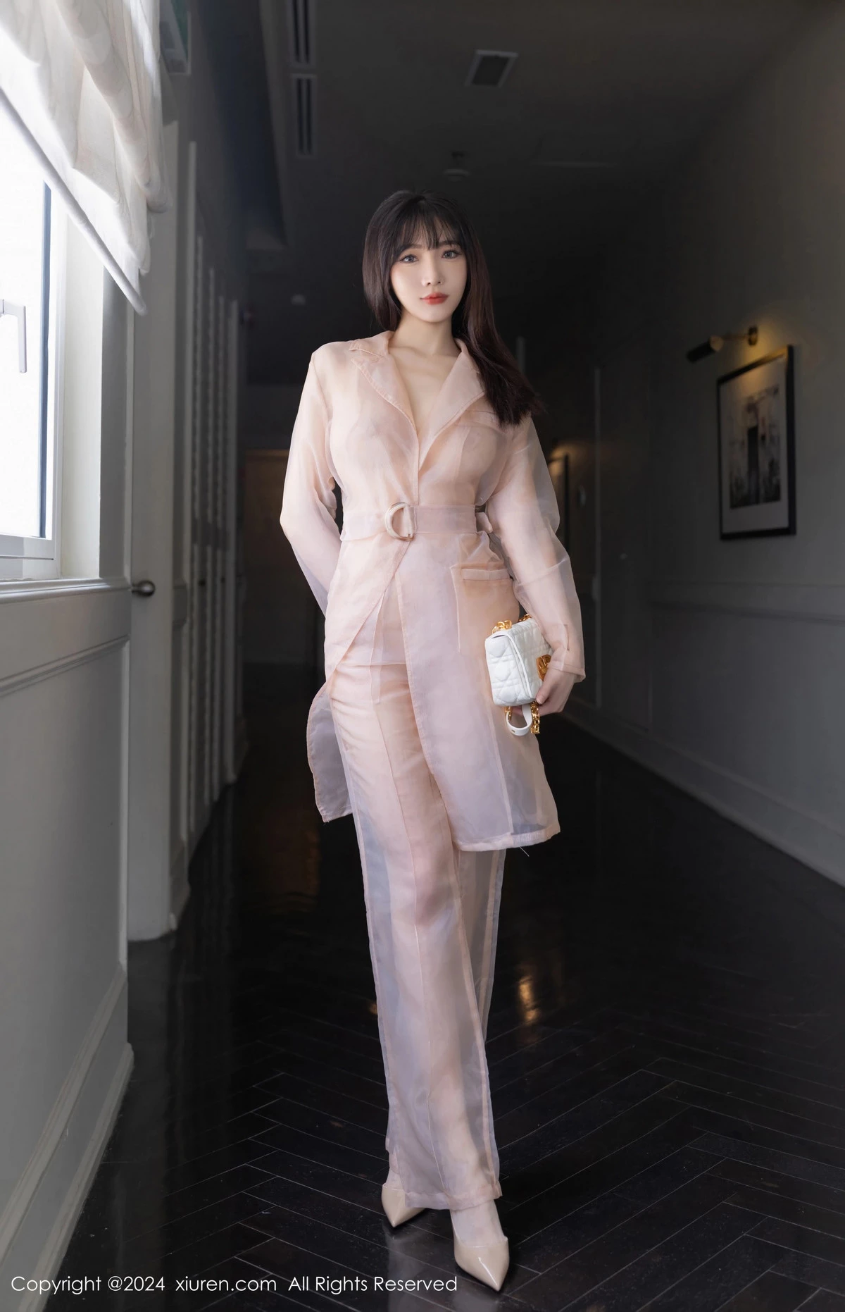 秀人集.com_[XiuRen秀人网]No.8509_模特陆萱萱私房性感浅粉色透视西装半脱秀曼妙身材迷人诱惑写真80P