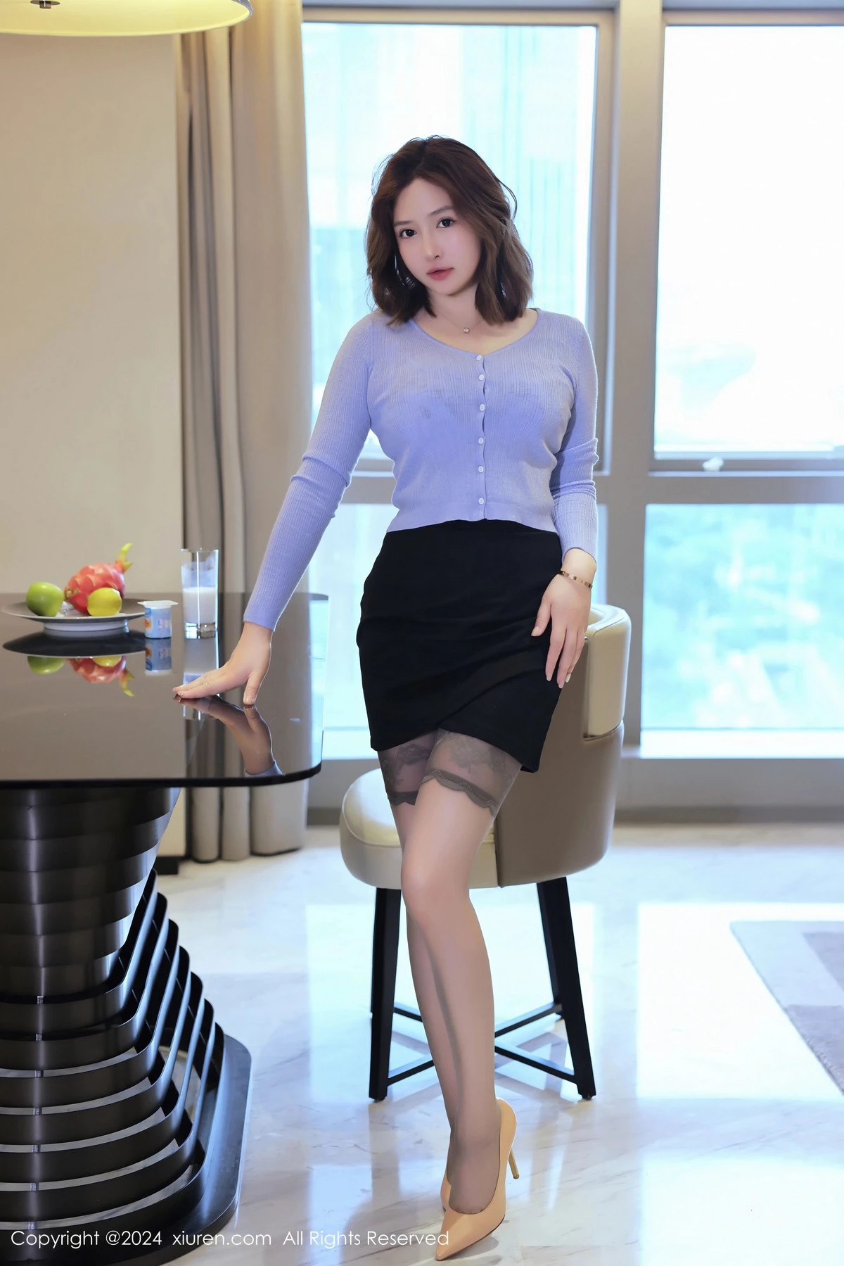 秀人集.com_[XiuRen秀人网]No.8527_模特养乐多DoDo性感蓝色OL服饰配黑丝吊袜秀完美身材诱惑写真72P