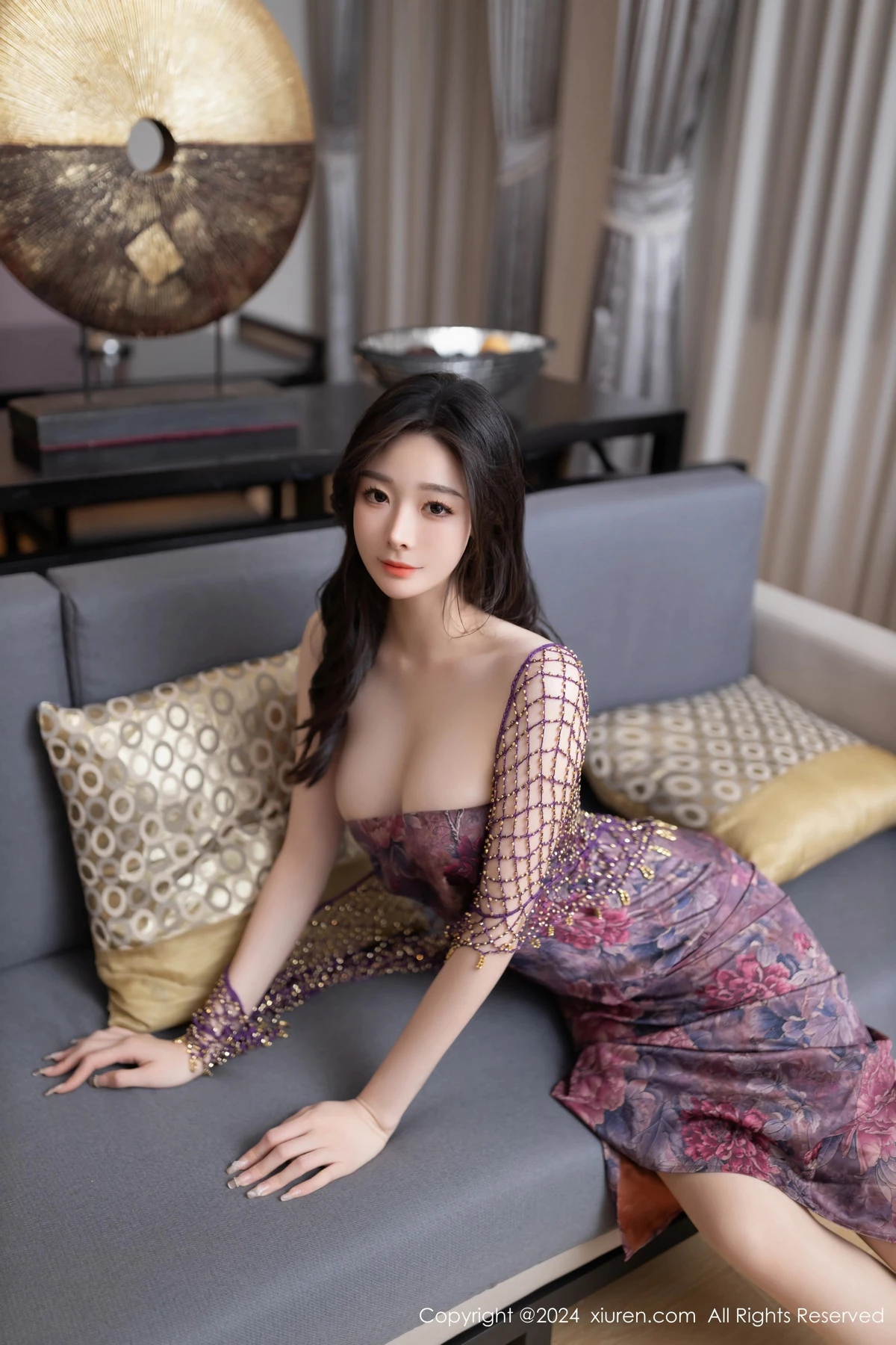 秀人集.com_[XiuRen秀人网]No.8523_模特小逗逗性感紫色网纱服饰配超薄肉丝秀曼妙身姿撩人诱惑写真86P